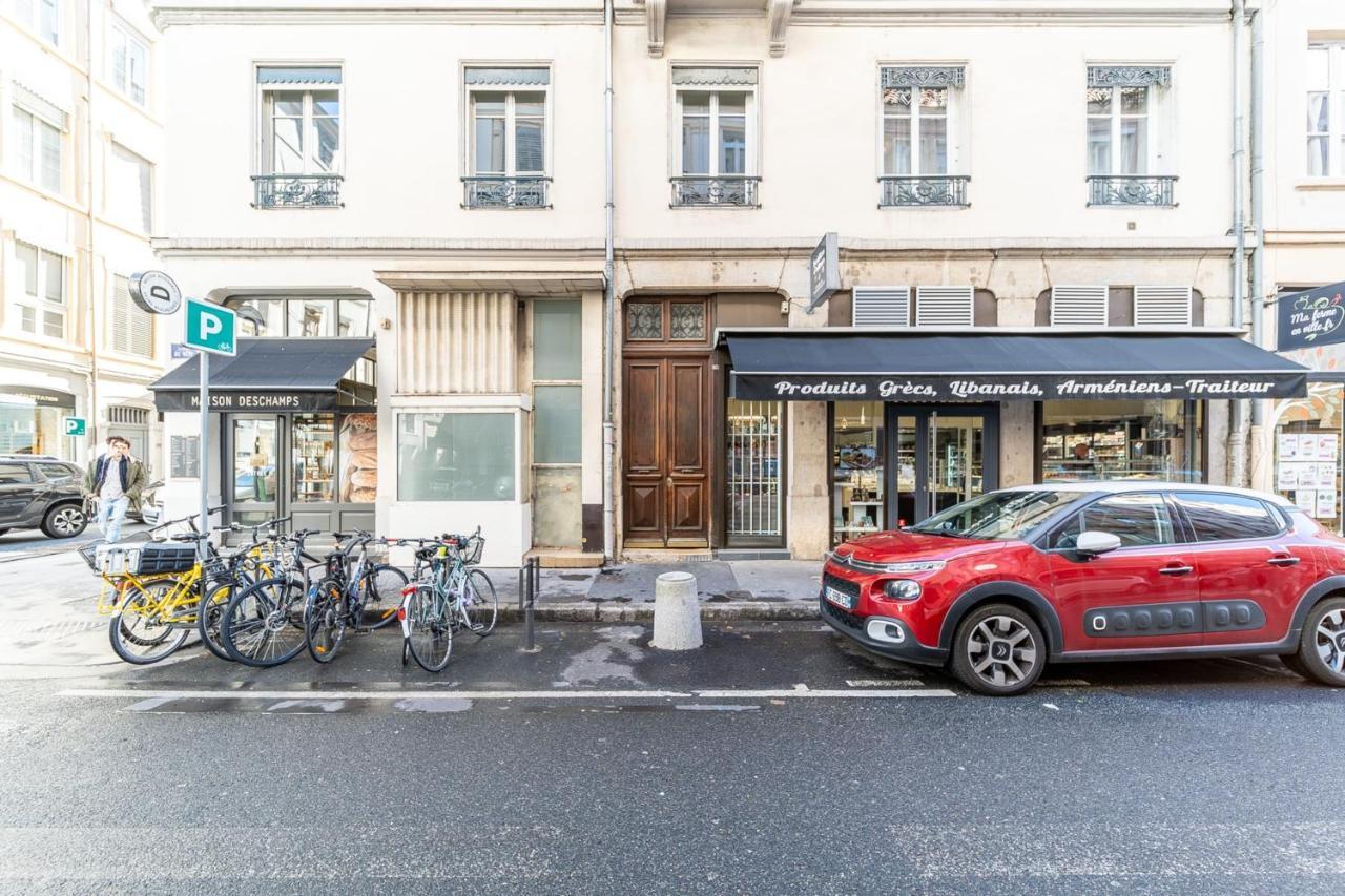 Charming Pied-a-terre For 4 People In The Brotteaux Part Dieu Area Appartement
