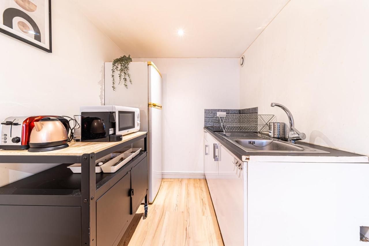 Charming Pied-a-terre For 4 People In The Brotteaux Part Dieu Area