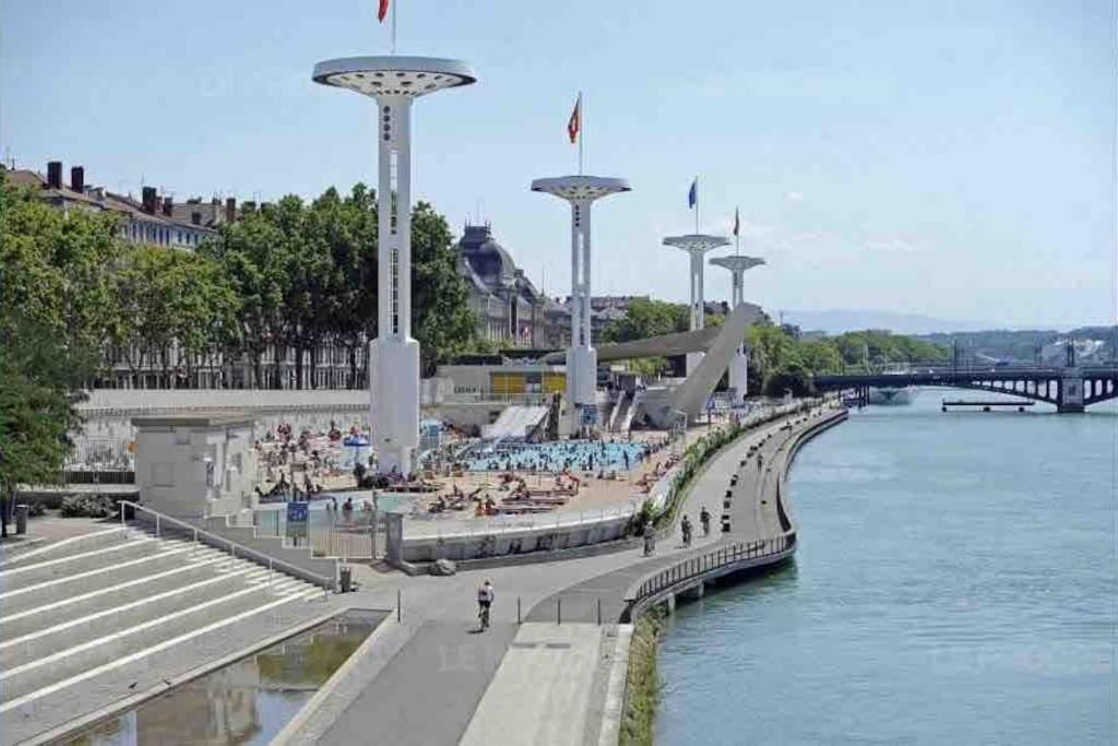 Le Rhone A Vos Pieds, Bellecour A Quelques Pas Appartement *