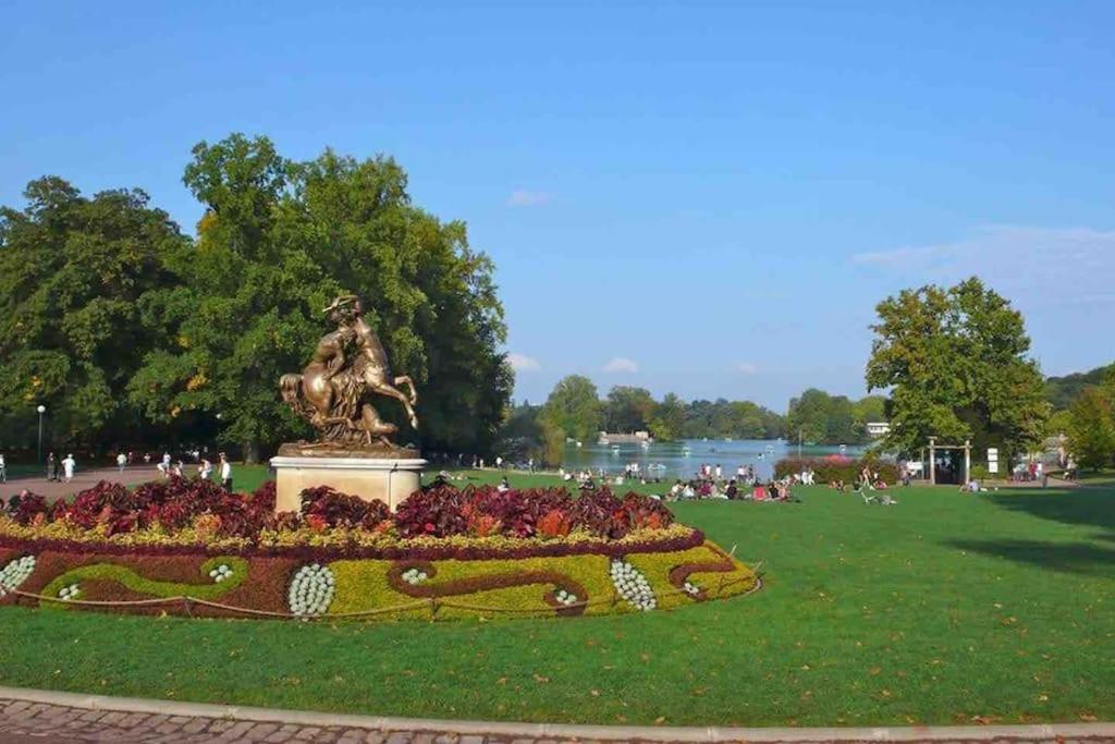 Le Rhone A Vos Pieds, Bellecour A Quelques Pas