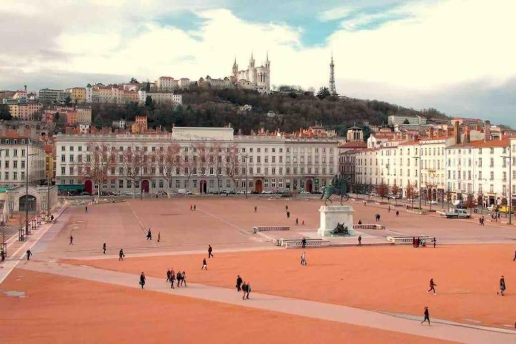 Le Rhone A Vos Pieds, Bellecour A Quelques Pas *