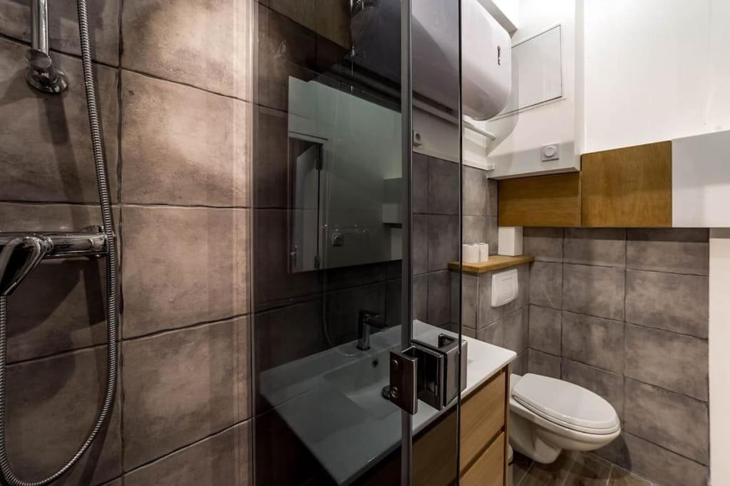 Quiet Center Ail Appartement