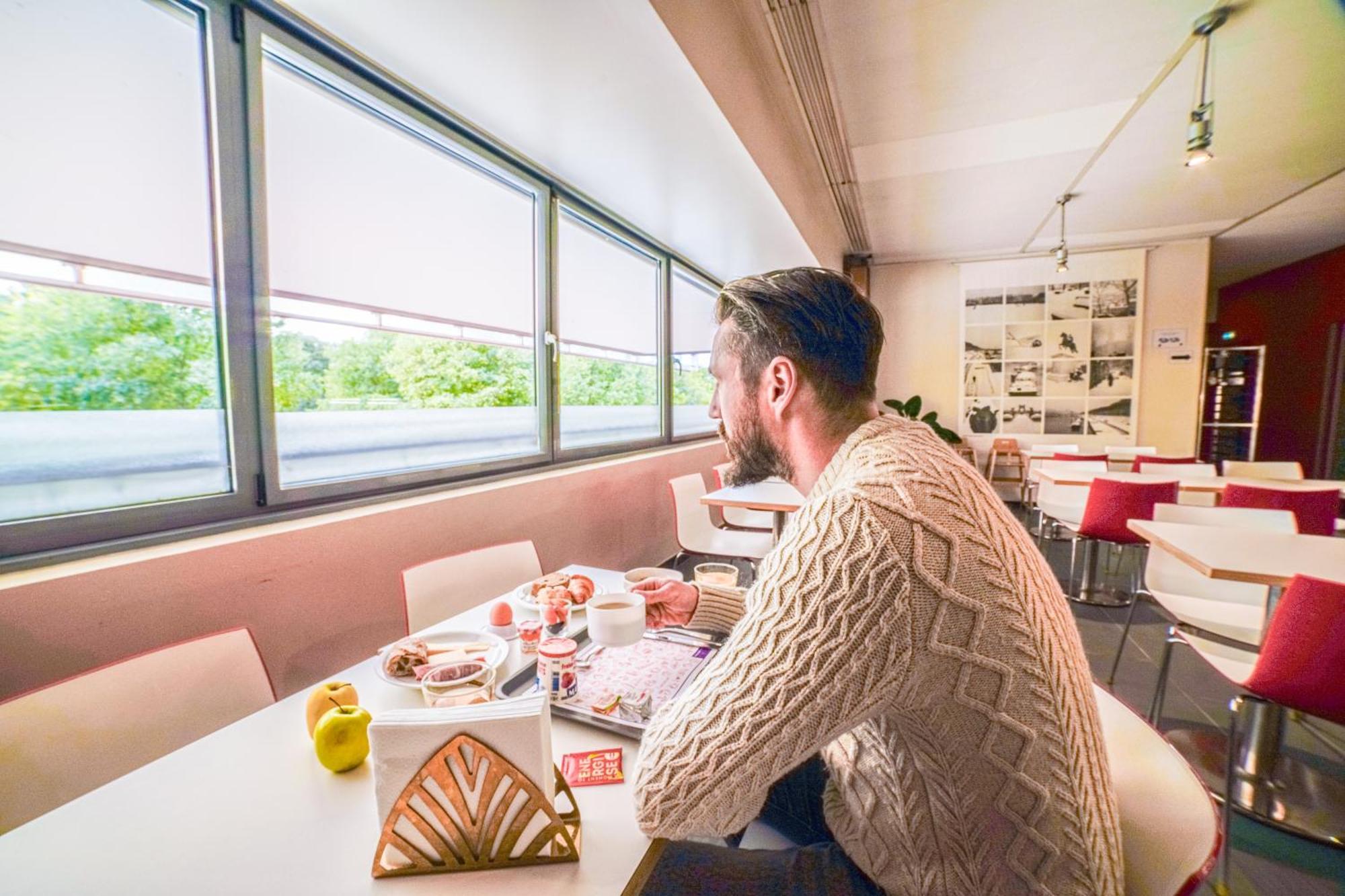 Hotel Montempo Cite Internationale 3*