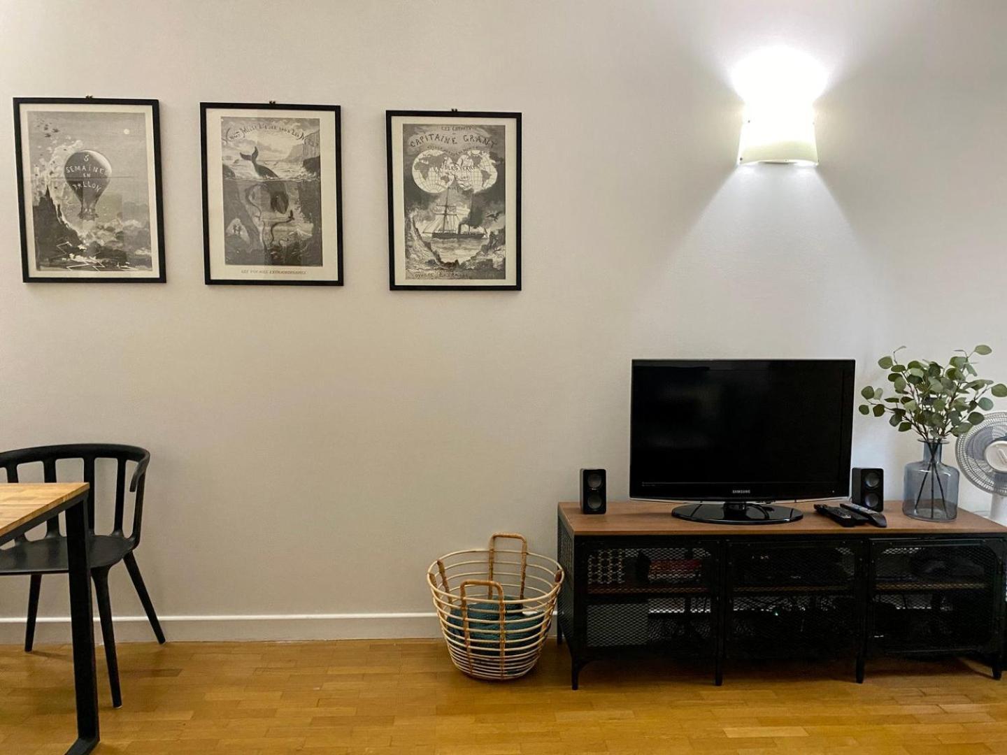 Apartment Spacious 1br | Near City Center & Baby-friendly! Lyon