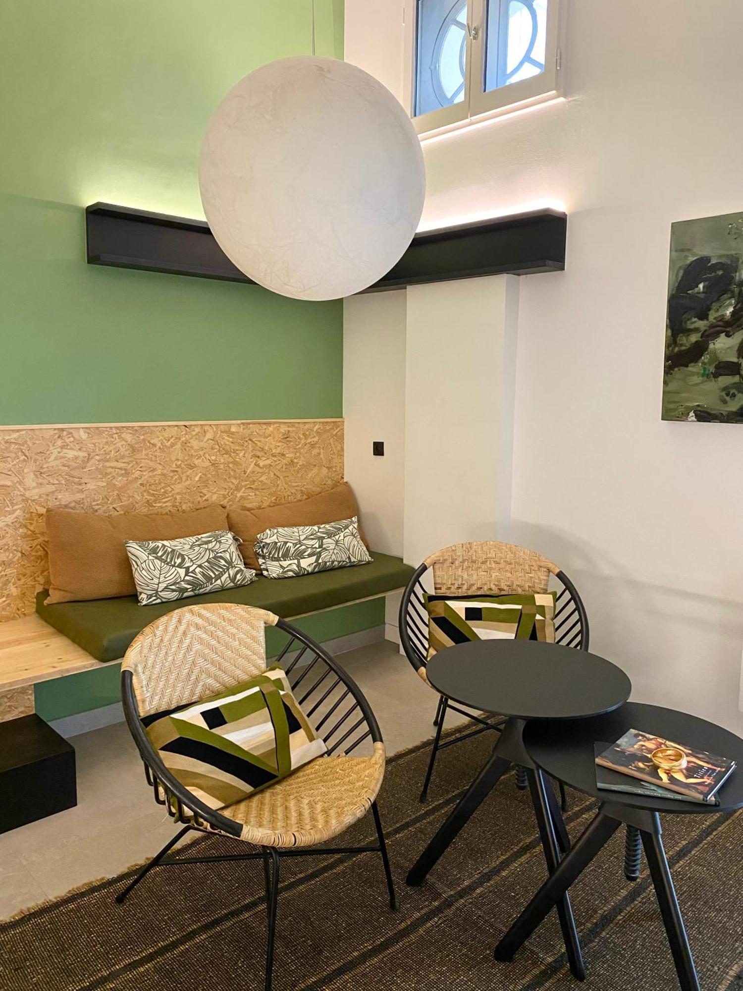 Mihotel Comte *