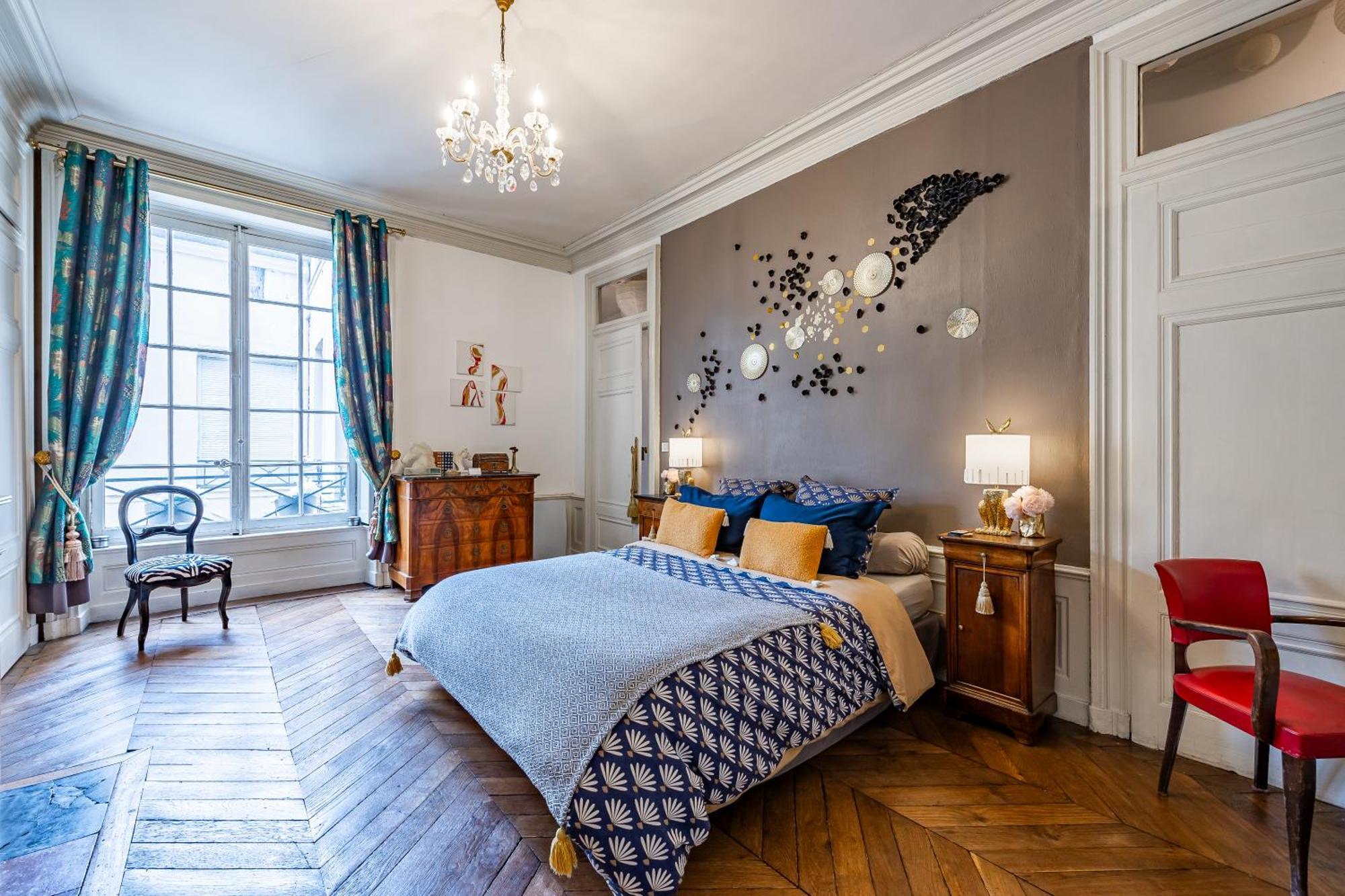 Apartment Haussmannien D'artiste, Exception, Quai De Saone Balcon+parking *
