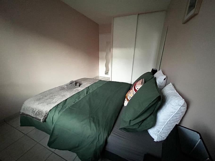 Agreable Proche Du Metro Apartment Lyon
