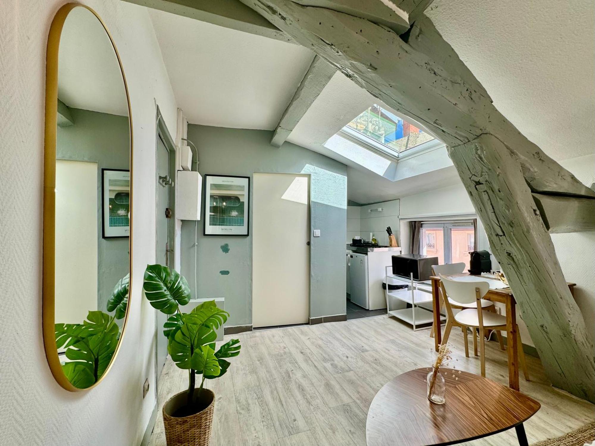 Jota Apartment