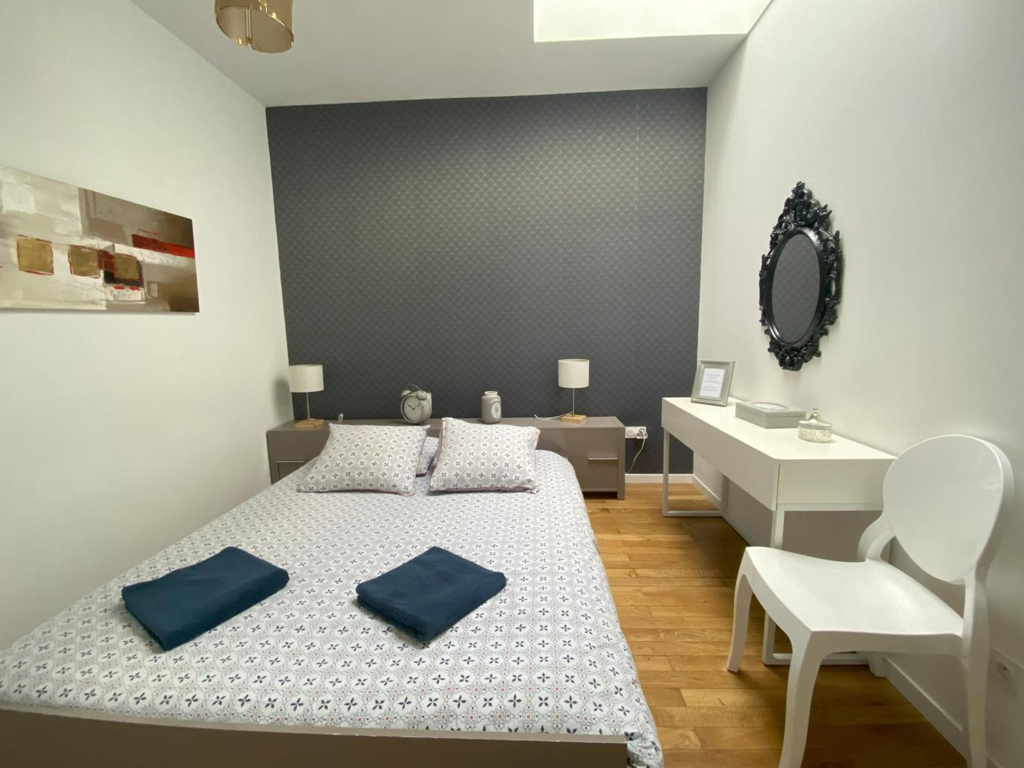 La Bonneterie Grand Part Dieu De Charme Pour 8 Personnes Appartement