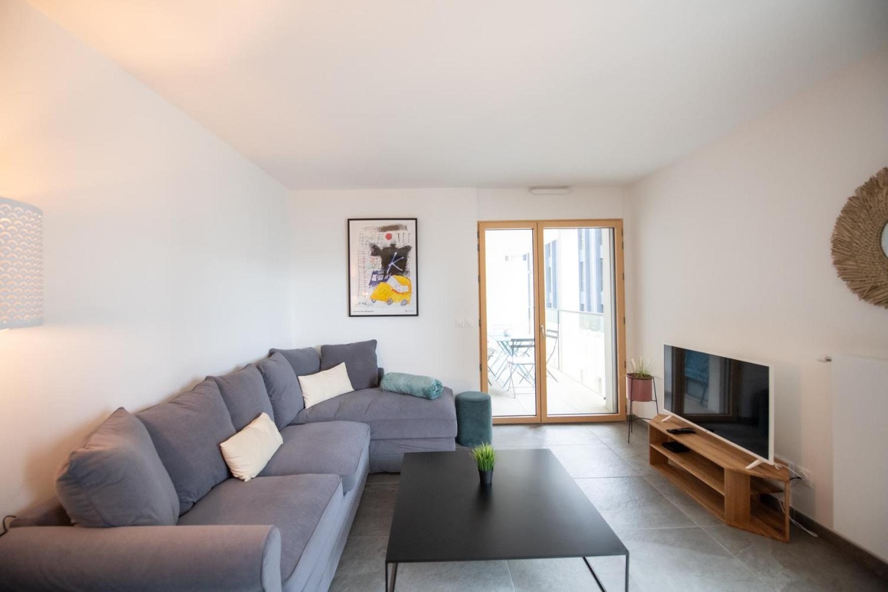 Appartement Le Cosmo - Beau T2 Avec Terrasse - Part Dieu *