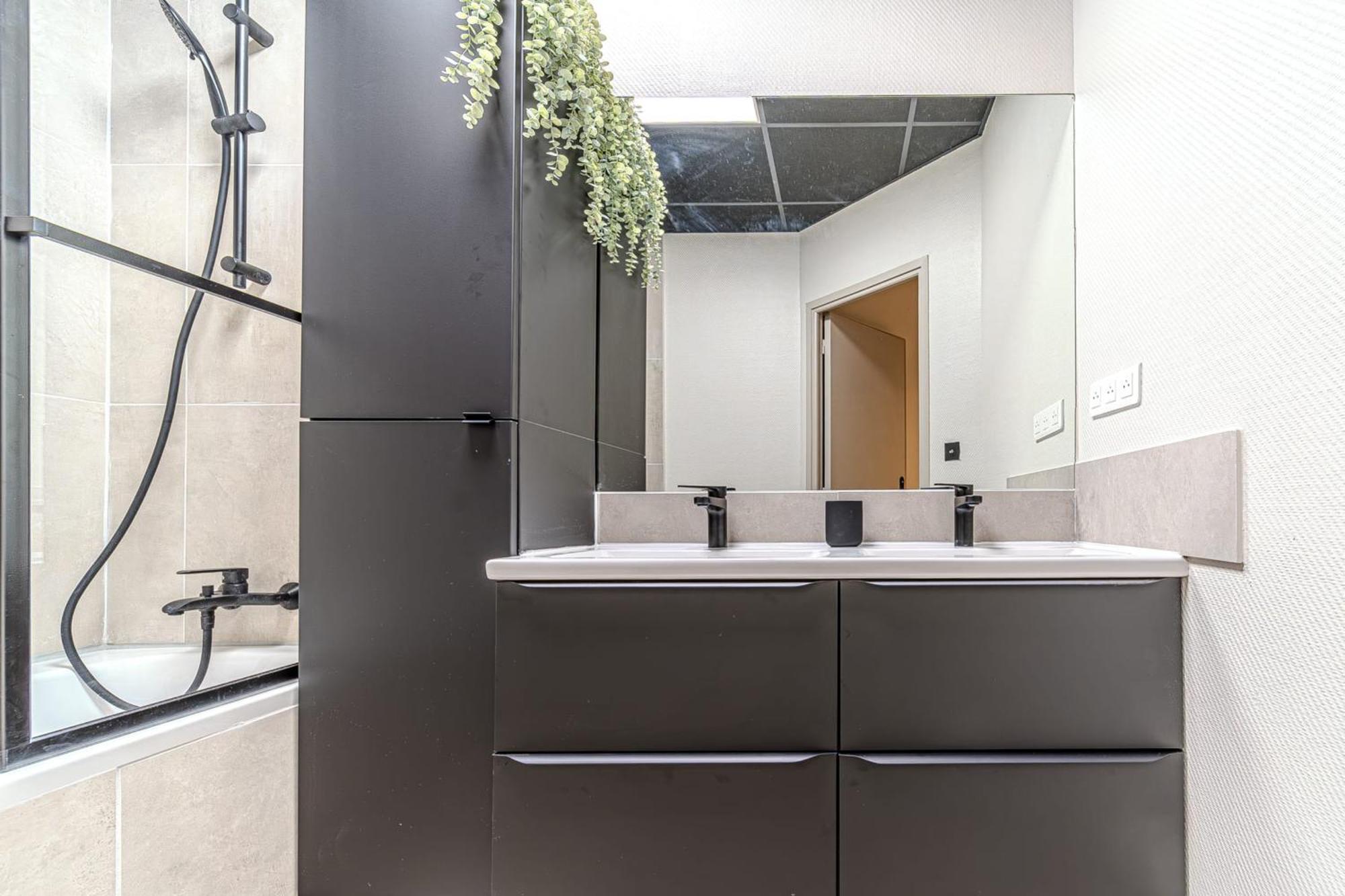 The Grenette Spacious Renovated 8 People Cordeliers Apartment Lyon