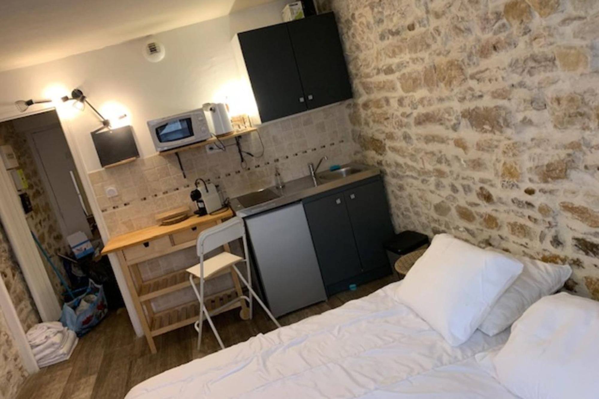 Cosy Georges For 2 People In Vieux Lyon