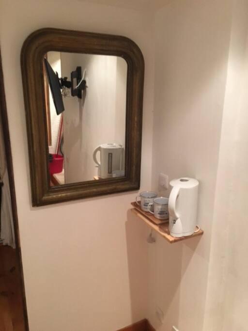 Studio Close Fourviere Very Quiet & Small Terrace Lyon