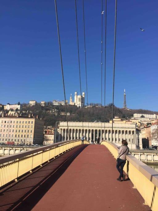 Appartement Studio Close Fourviere Very Quiet & Small Terrace *