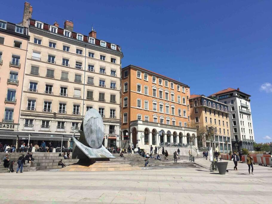 Appartement Studio Close Fourviere Very Quiet & Small Terrace Lyon