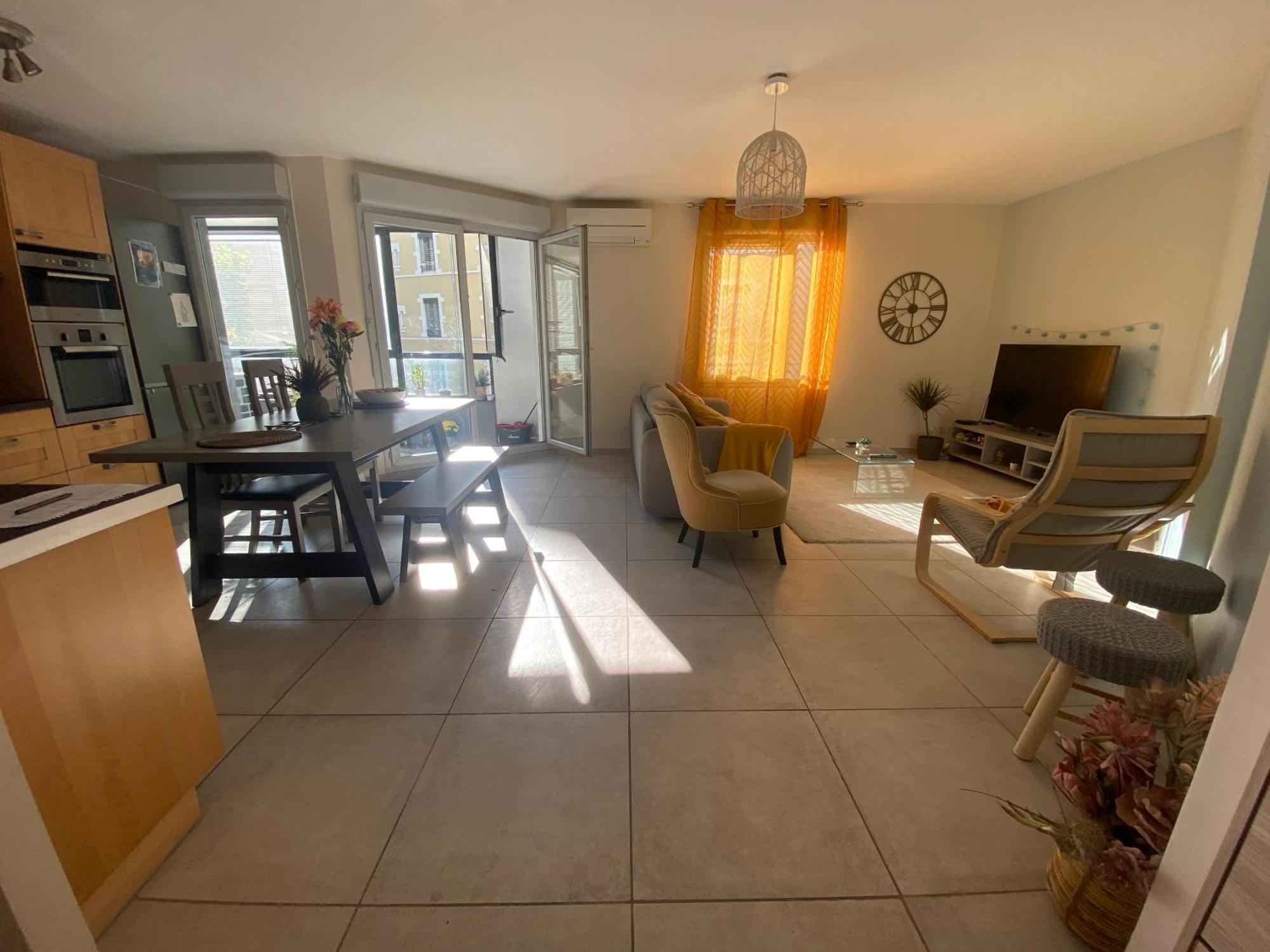 2bhk Entire Fully Equipped 84m2 Appartement *