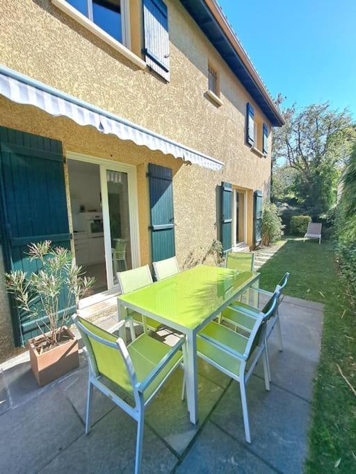 Maison Au Calme . 5ieme Arr . Ouest Lyonnais Hébergement de vacances *