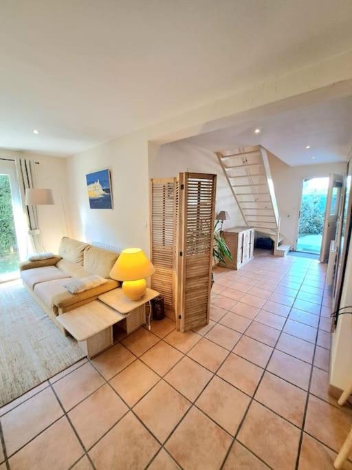 Maison Au Calme . 5ieme Arr . Ouest Lyonnais * Lyon