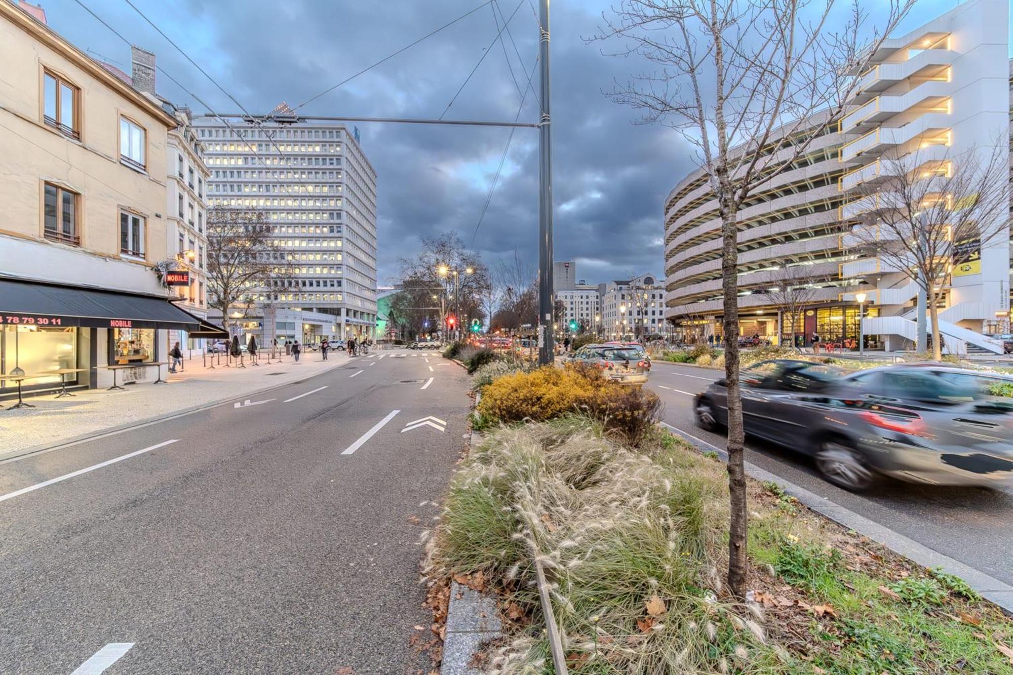 Appartement Charming 1-bedroom Across From Halles Paul Bocuse & Part-dieu Lyon