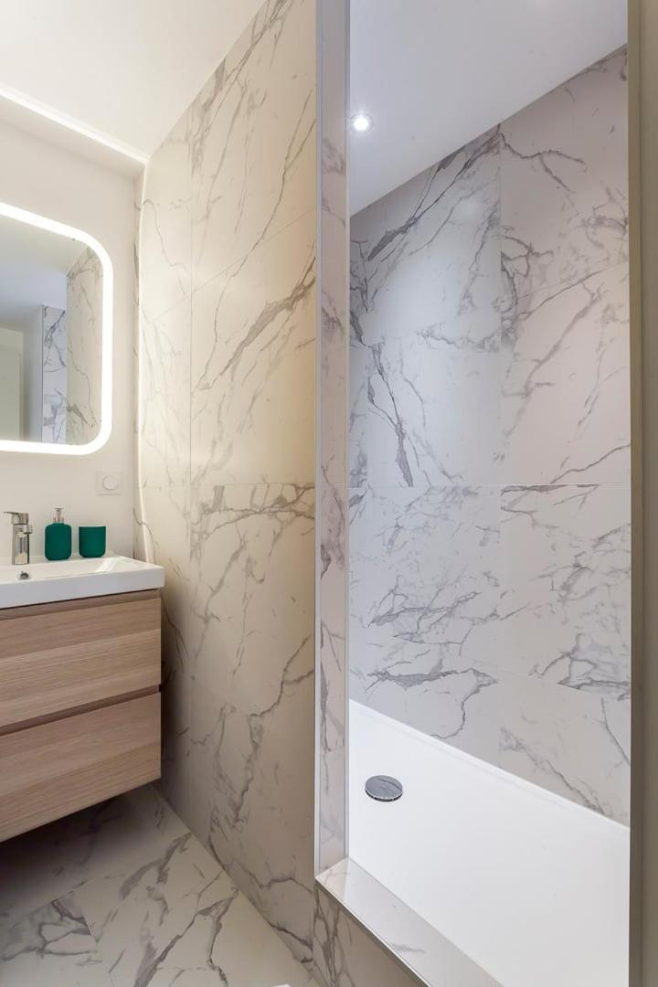 Arbre Sec - T2 - Meuble Tres Calme Apartment *