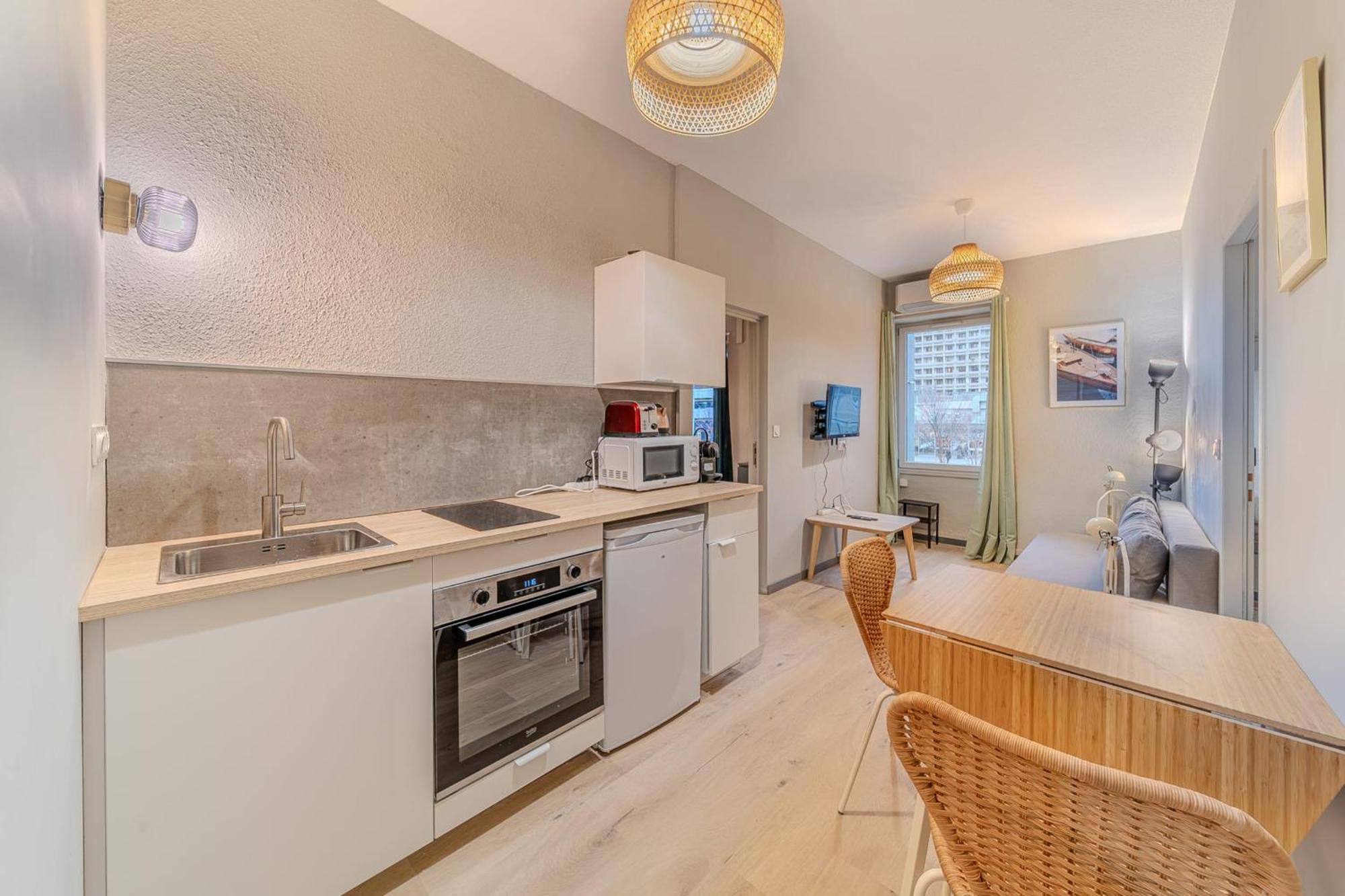 Apartment Les Halles - Charming 2-bedroom Near Bocuse And Part-dieu *