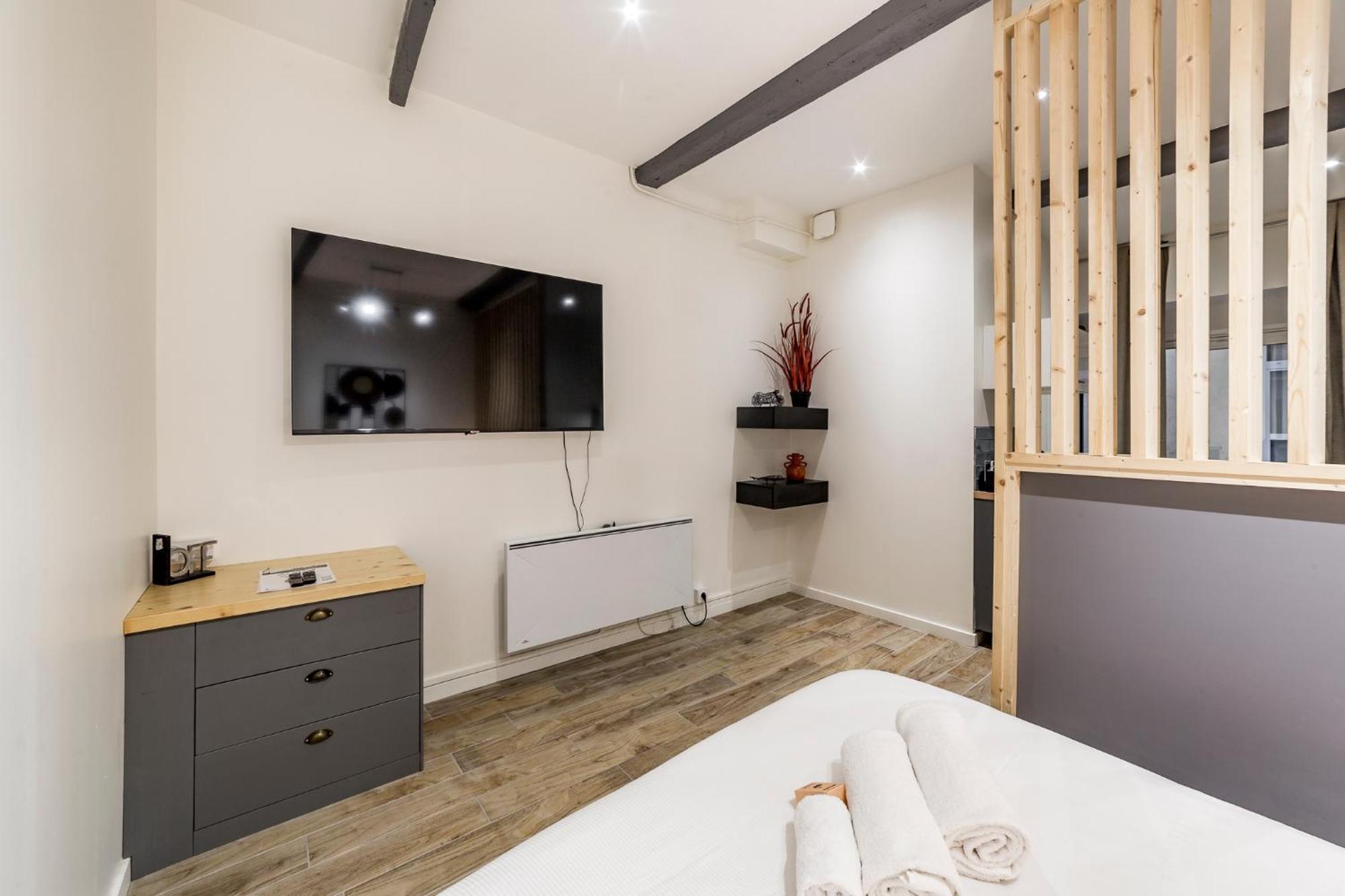 Quiet Center Ail Appartement *