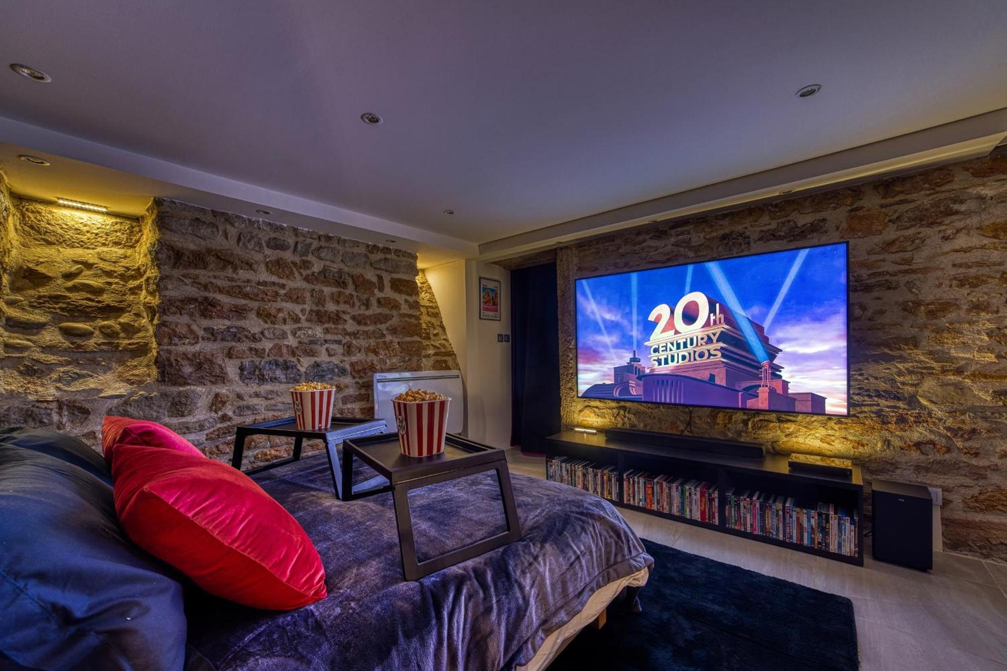 The Cinema Room-experience Unique A Apartment *