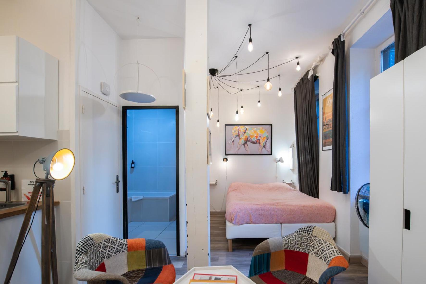 Du Vieux Cosy & Calme - Le Quarantaine Apartment