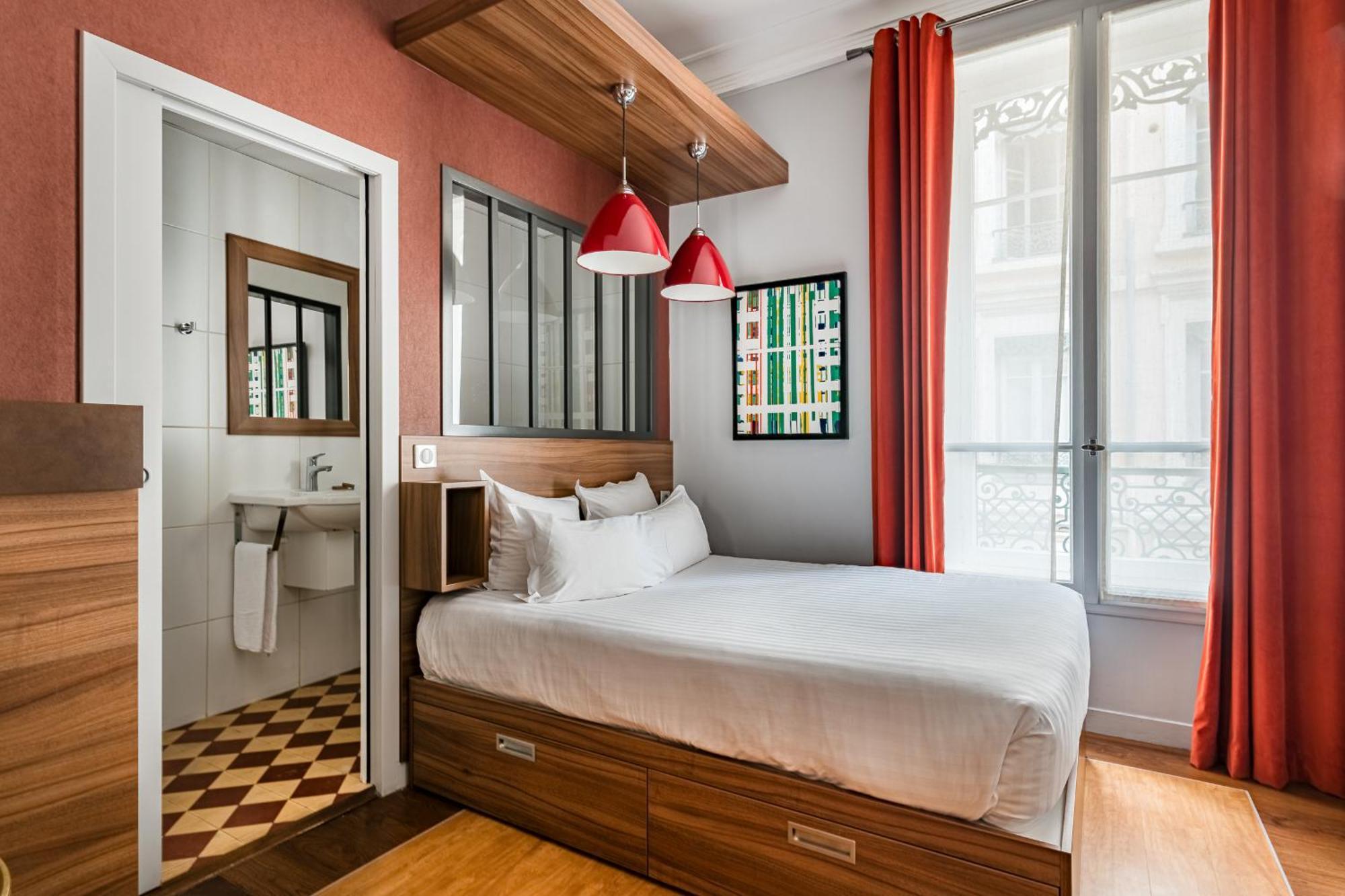 Hotel Globe Et Cecil 4*