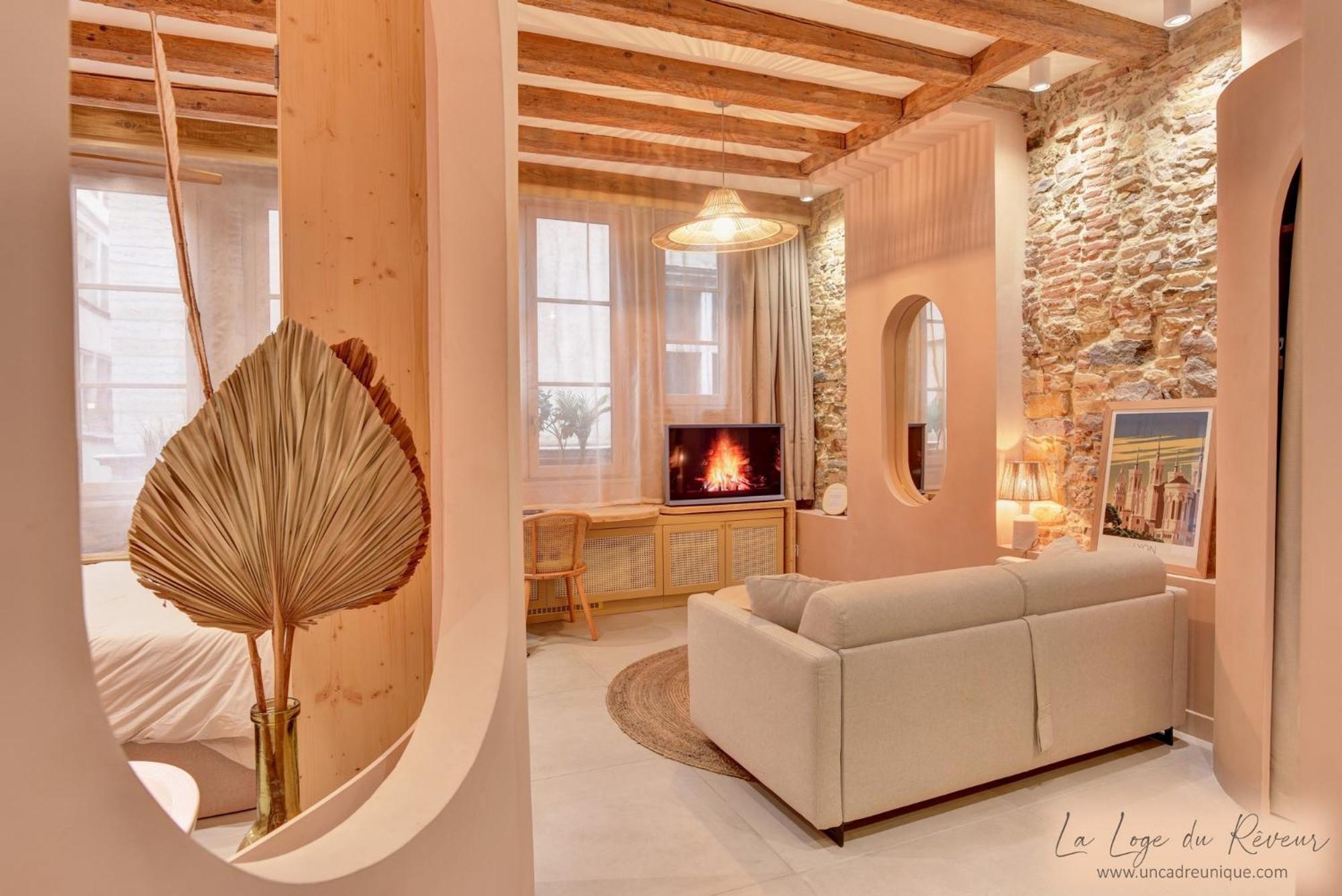 La Loge Du Reveur - - Vieux-lyon *
