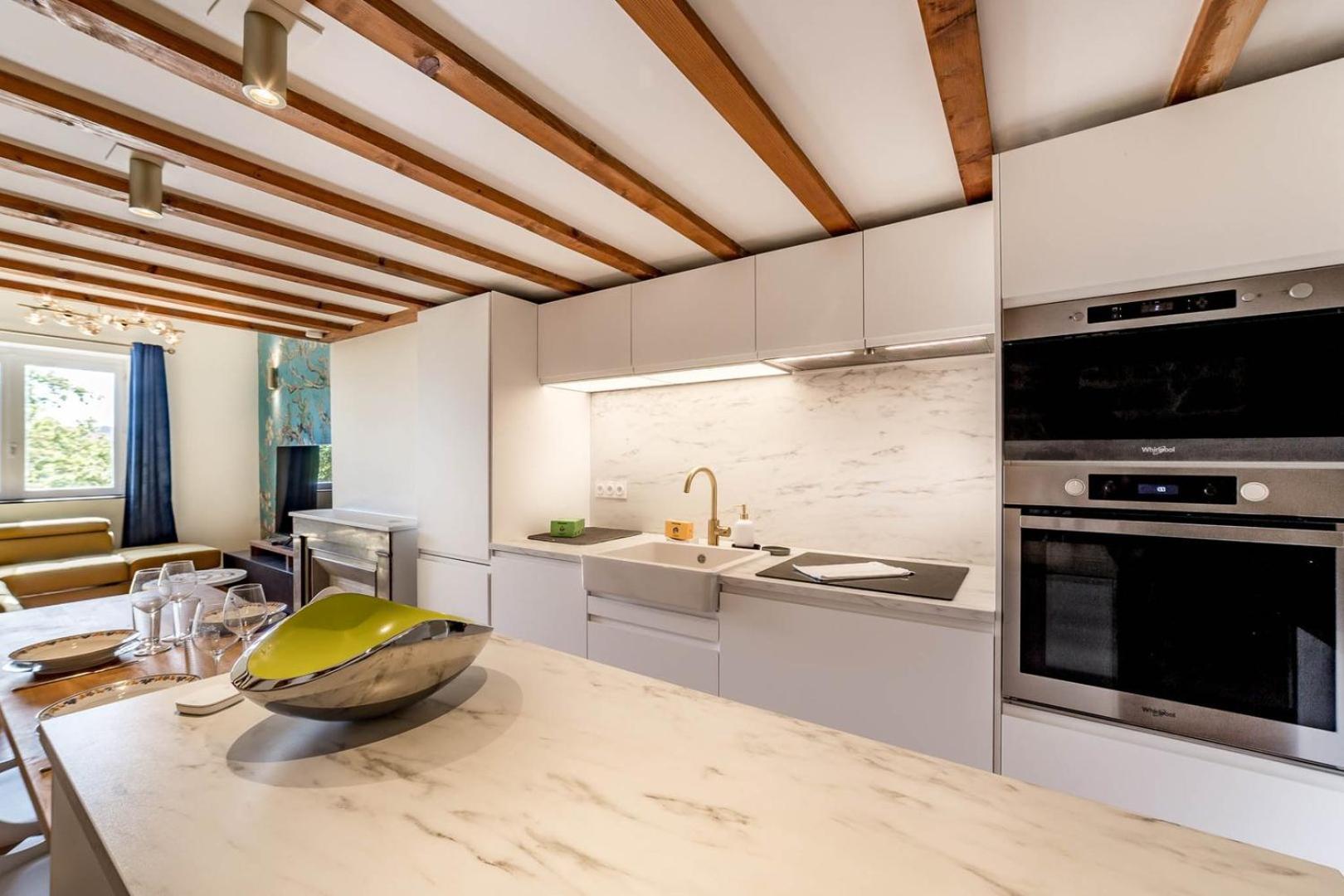 High-end Overlooking The Quays Ail * Lyon