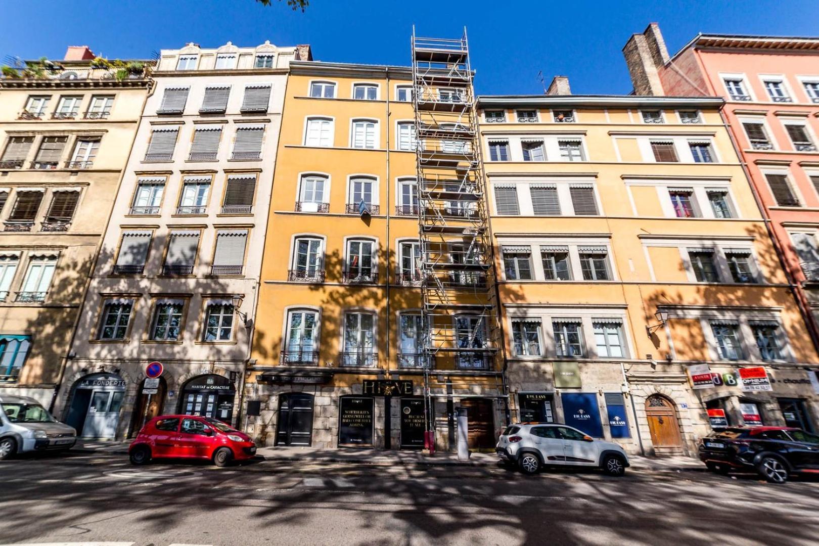Appartement High-end Overlooking The Quays Ail