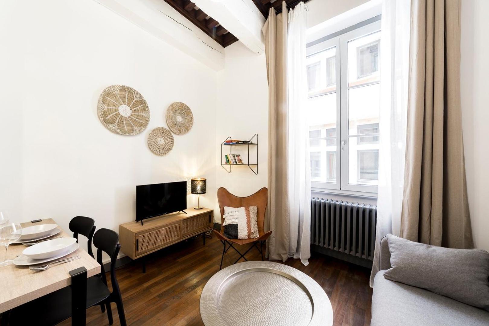 Spacious And Cozy In Vieux Ail * Lyon