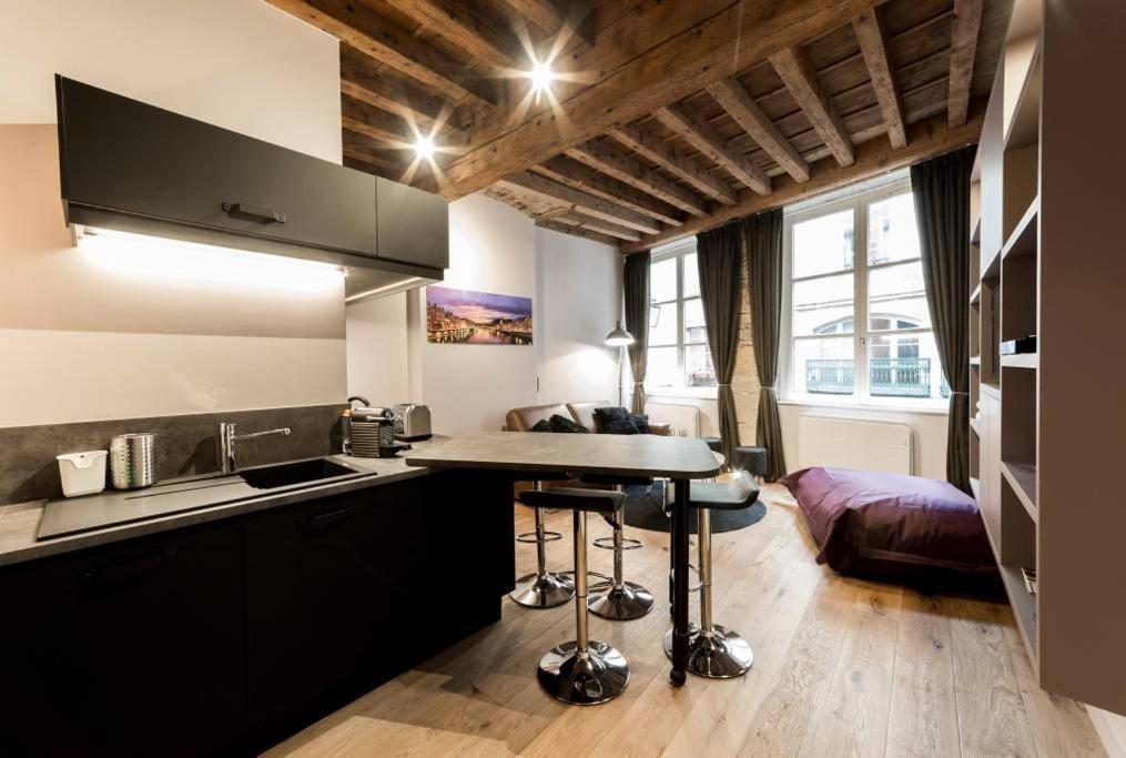 Jewel In Vieux