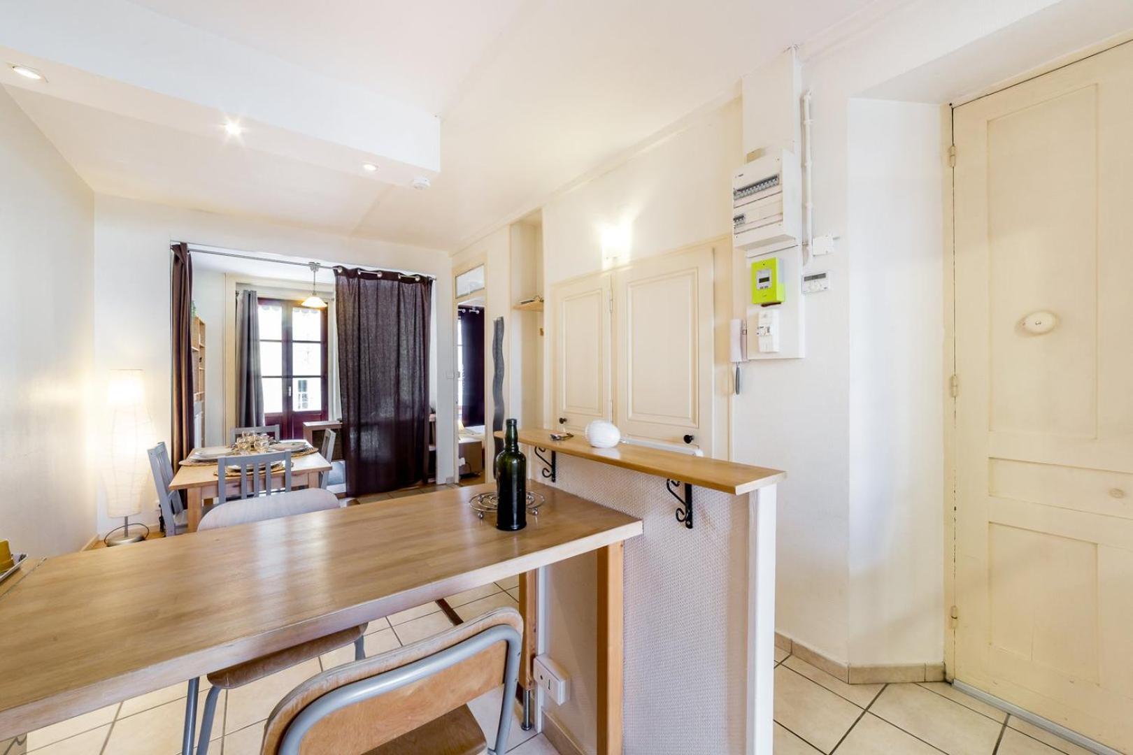 Cozy Stopover Near Part Dieu Station *