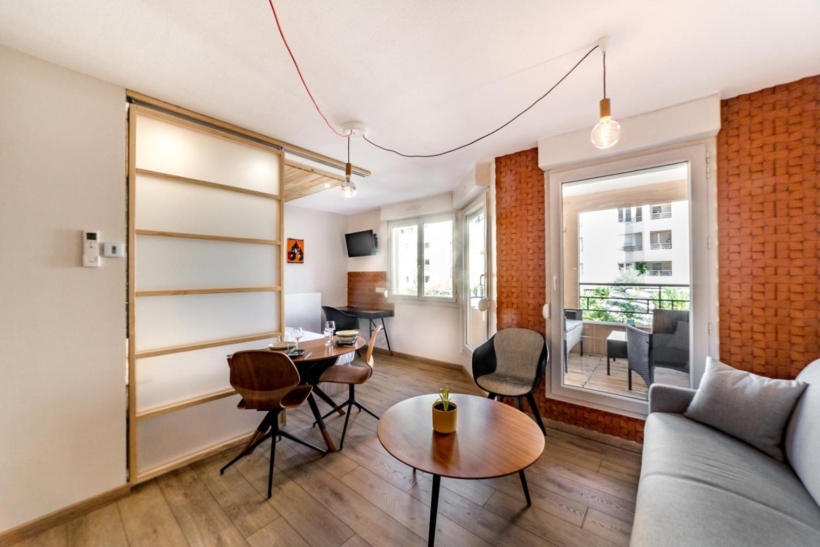 Nouveau Proche Part-dieu Ail Apartment *
