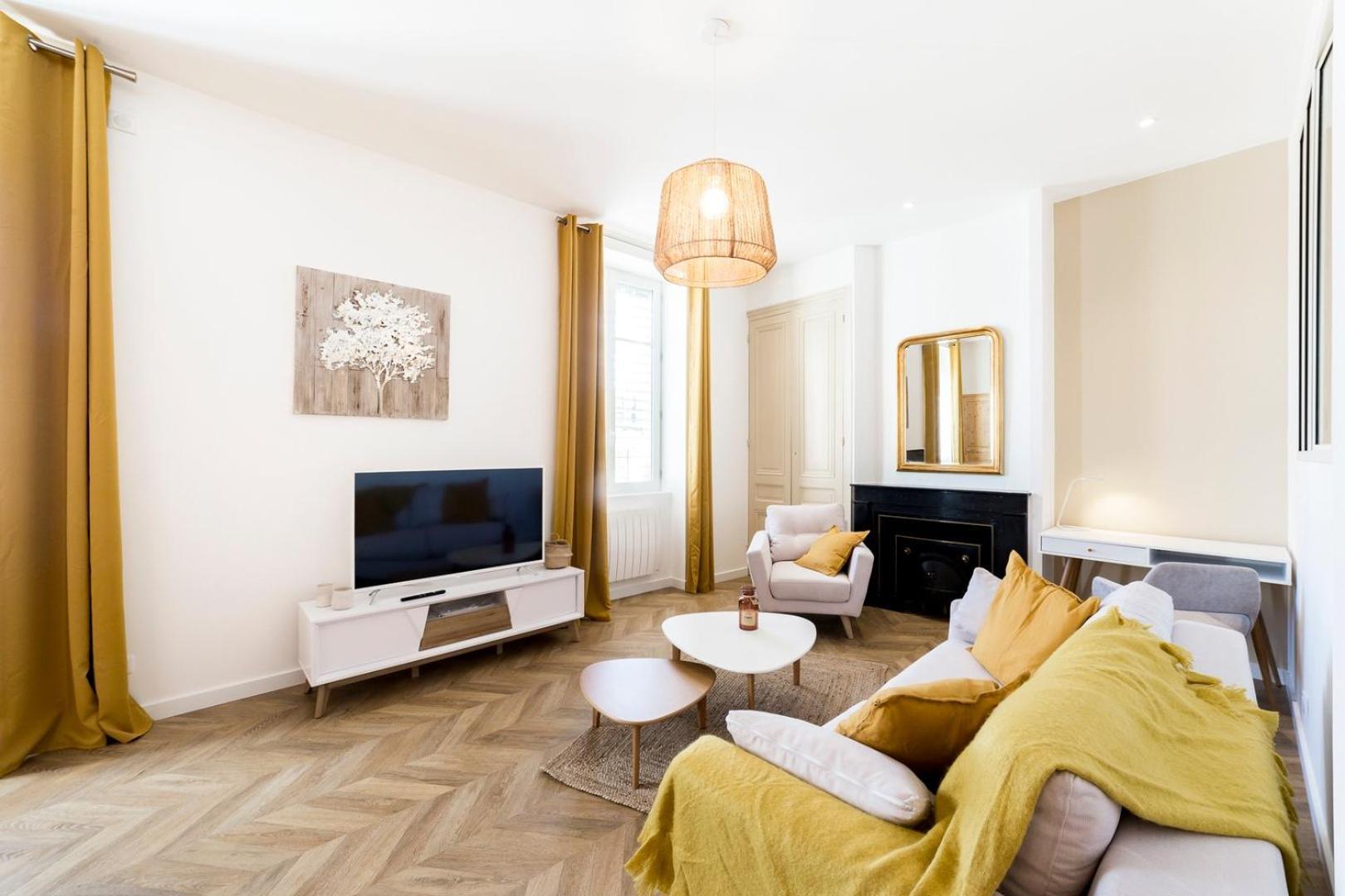 Exceptionnel Et Calme Proche Part-dieu Ail Apartment *