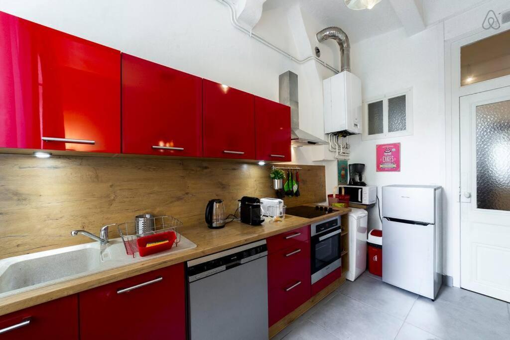 Perfect To Visit With Family Or Friends Ail Lyon