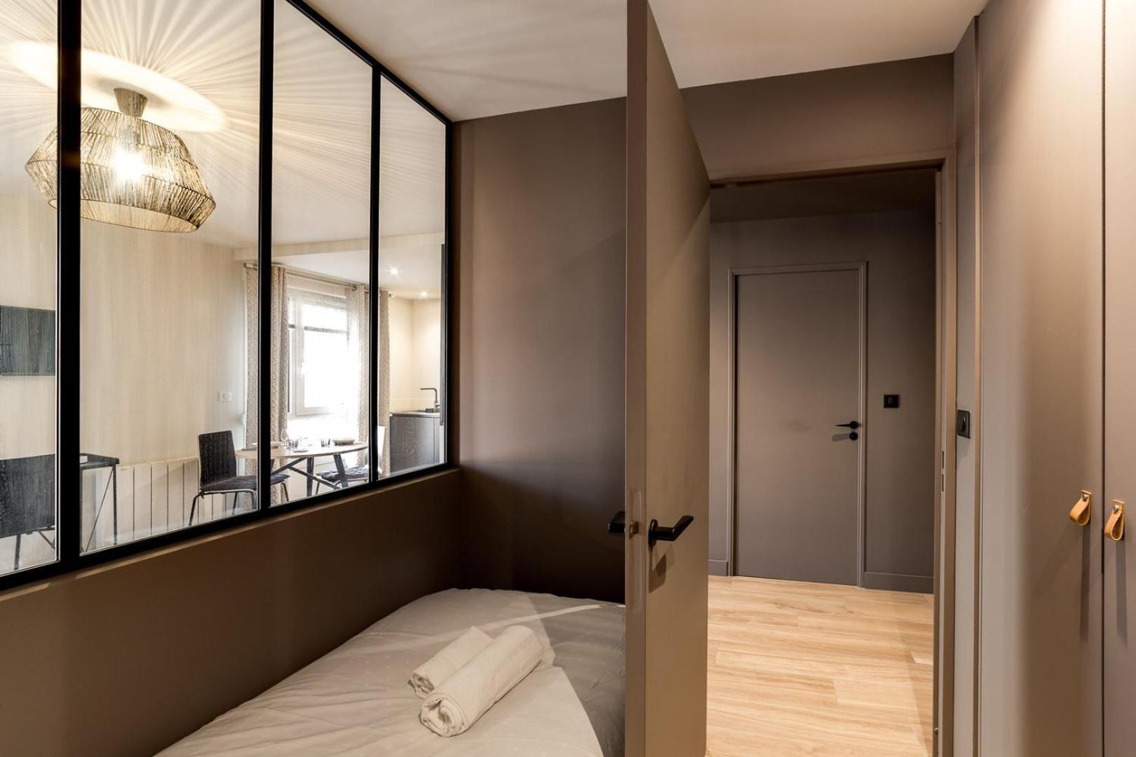 Completely Renovated Near Part-Dieu Apartment *