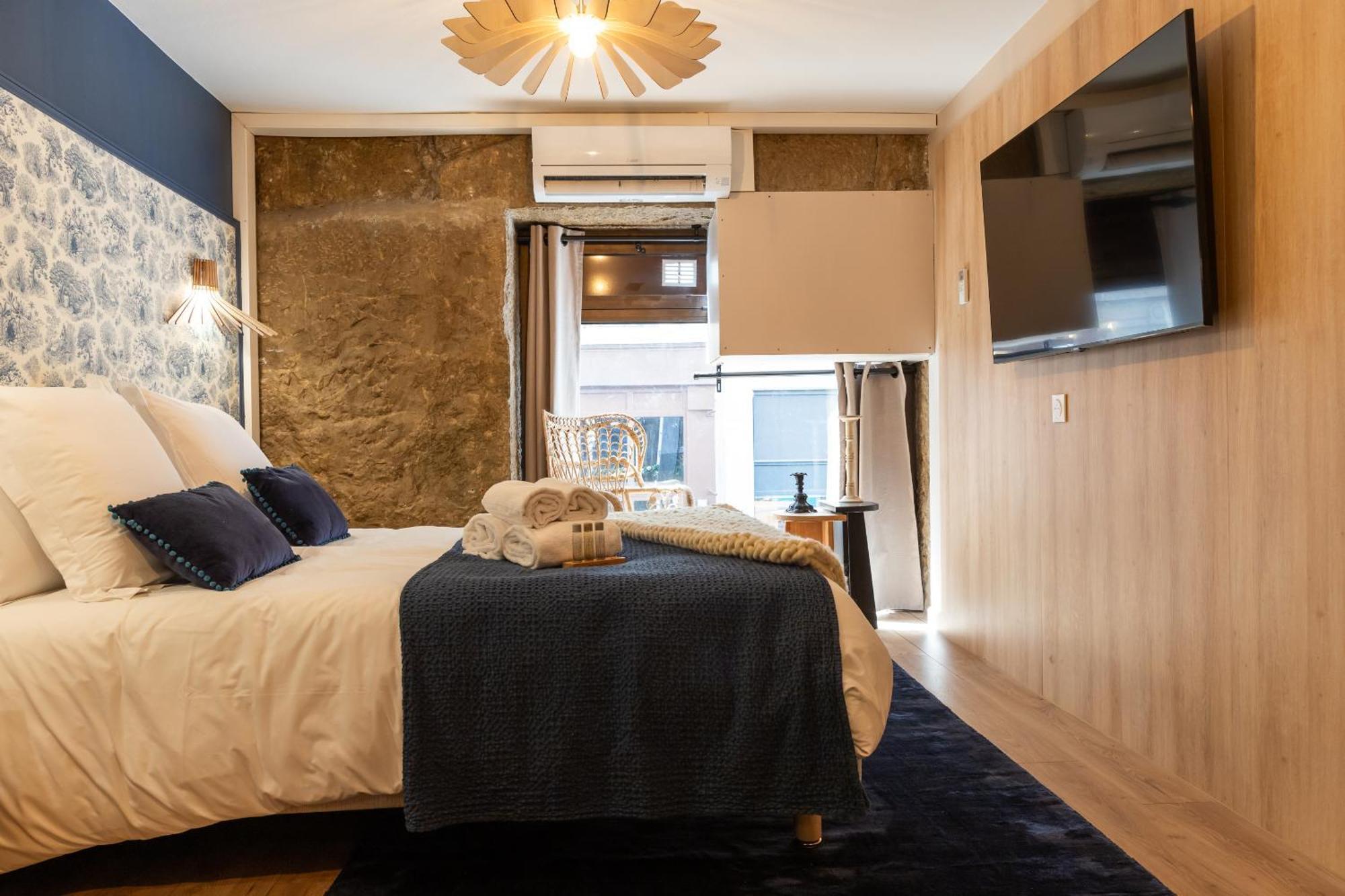 Host - Duplex Insolite & Chic - Ancienne Librairie Apartment Lyon