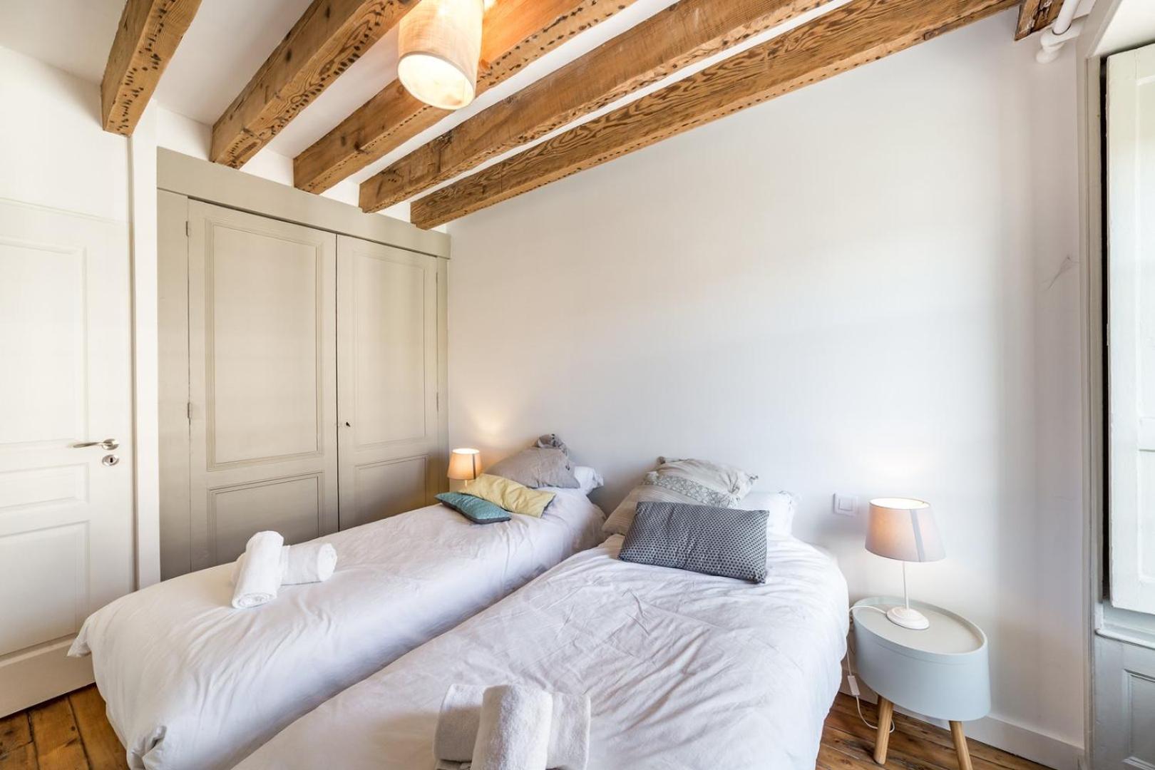 Authentic With An Exceptional View Ail *