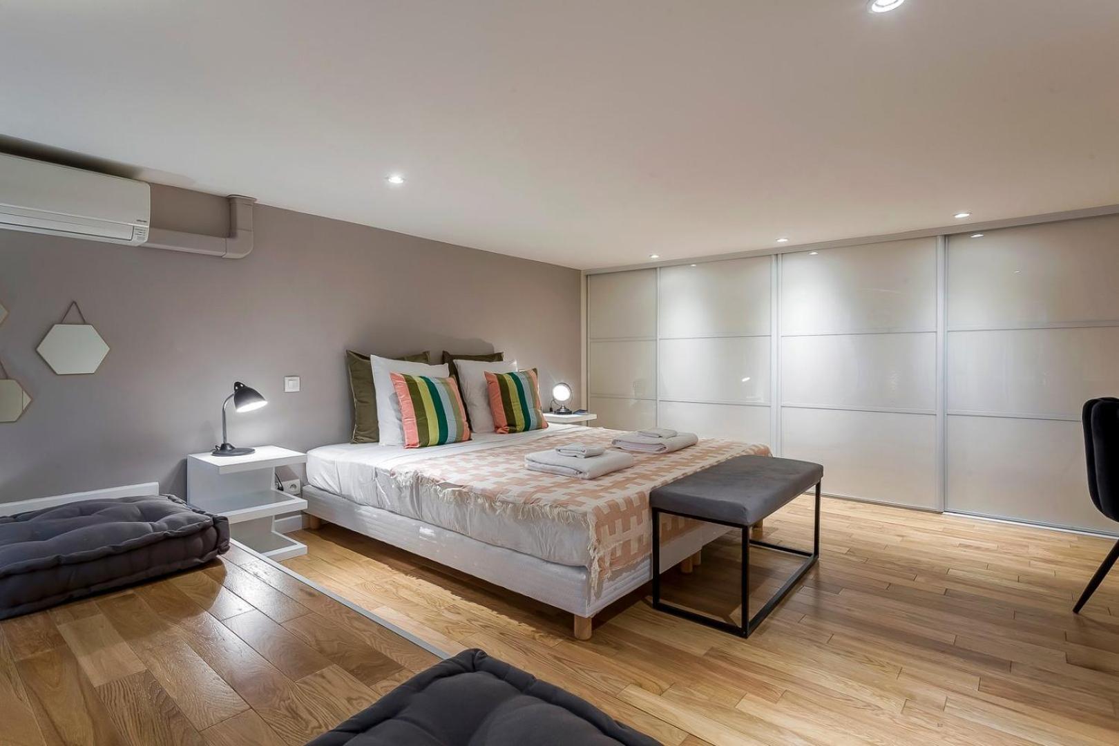 Charlie-meublee De Gamme-duplex-260m2-lyon 1 Lyon