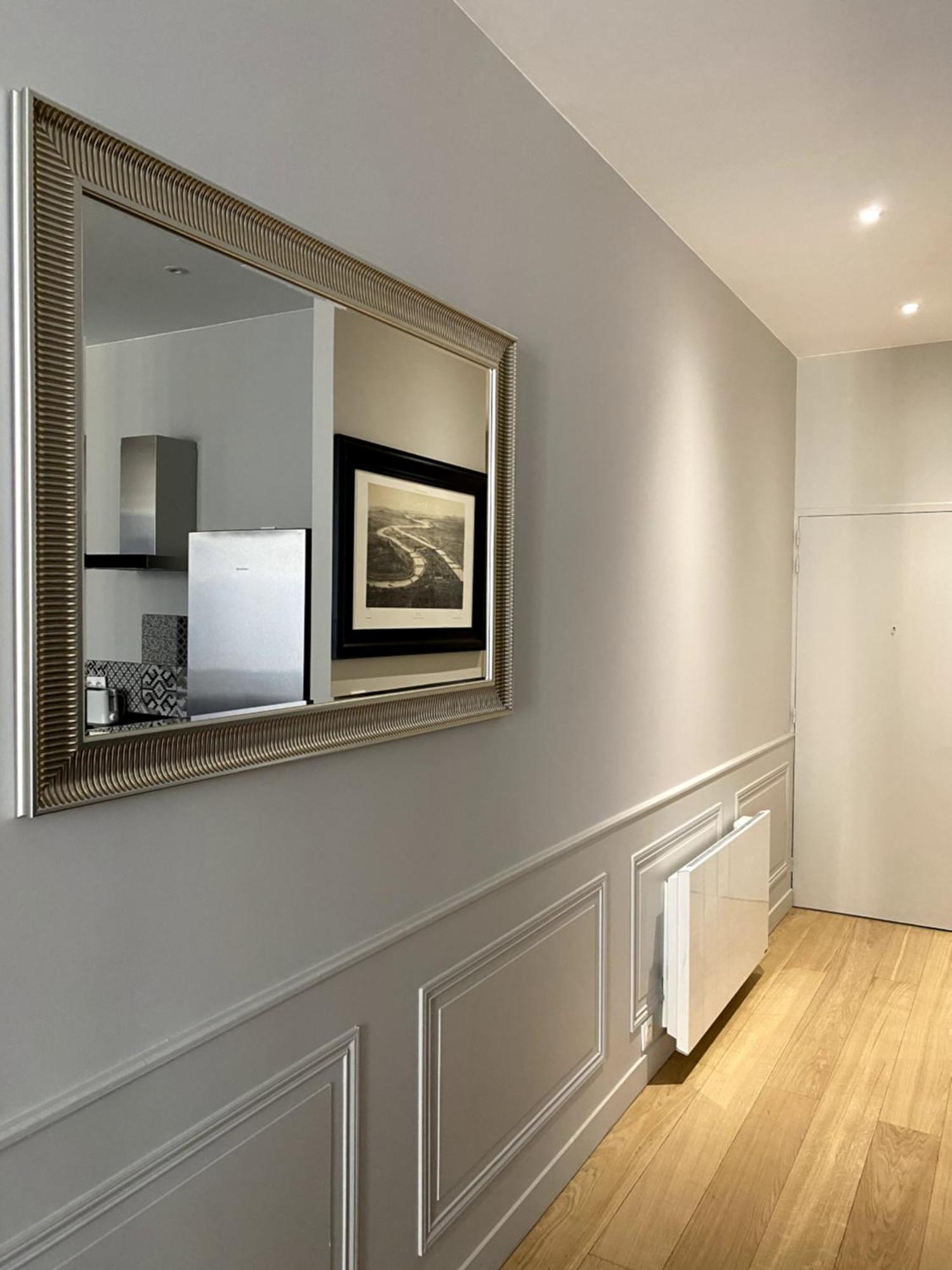 De Standing Pour 6 Refait A Neuf Apartamento Lyon