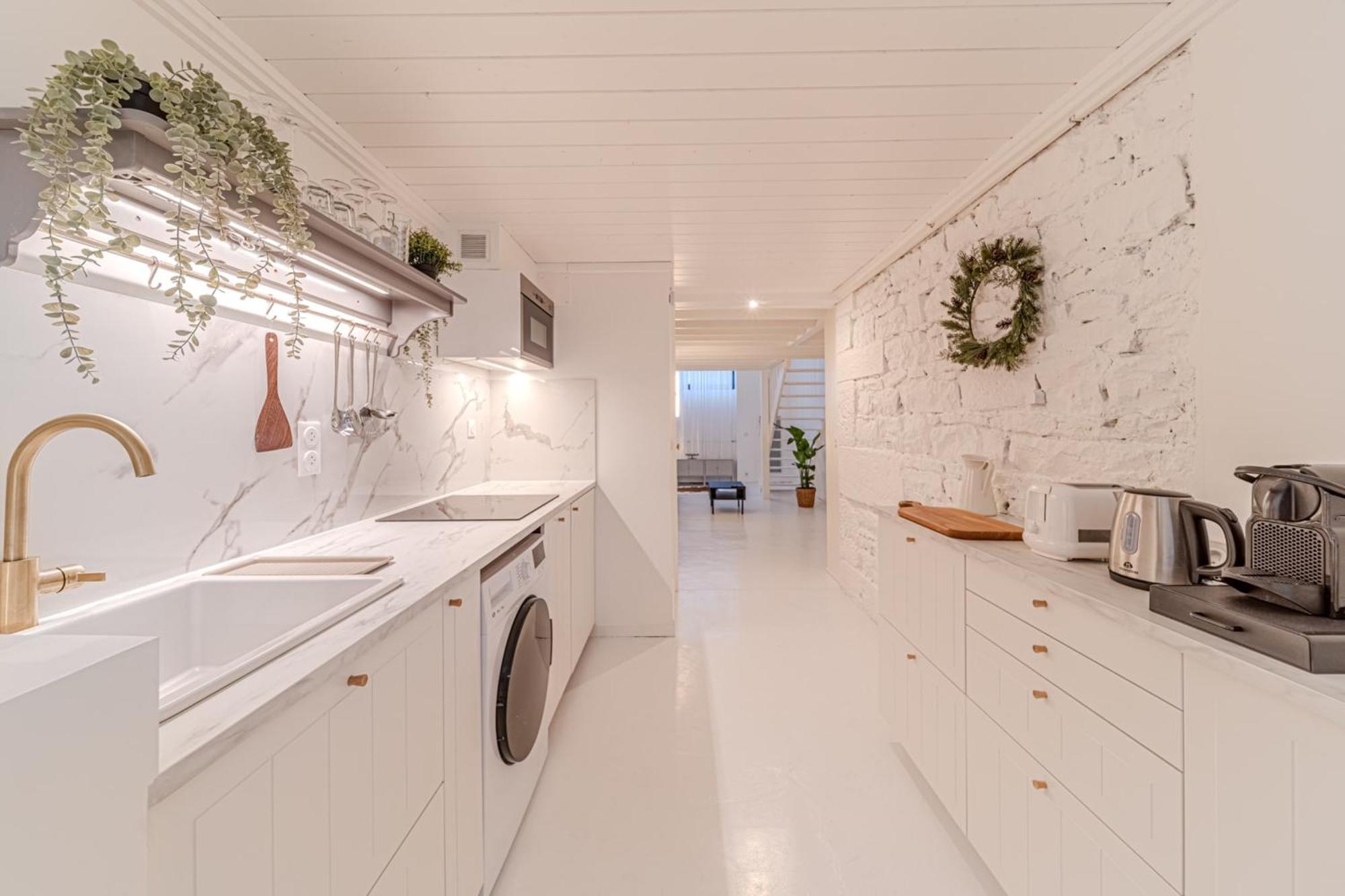 Charming Renovated Pied-a-terre Saxe Gambetta *