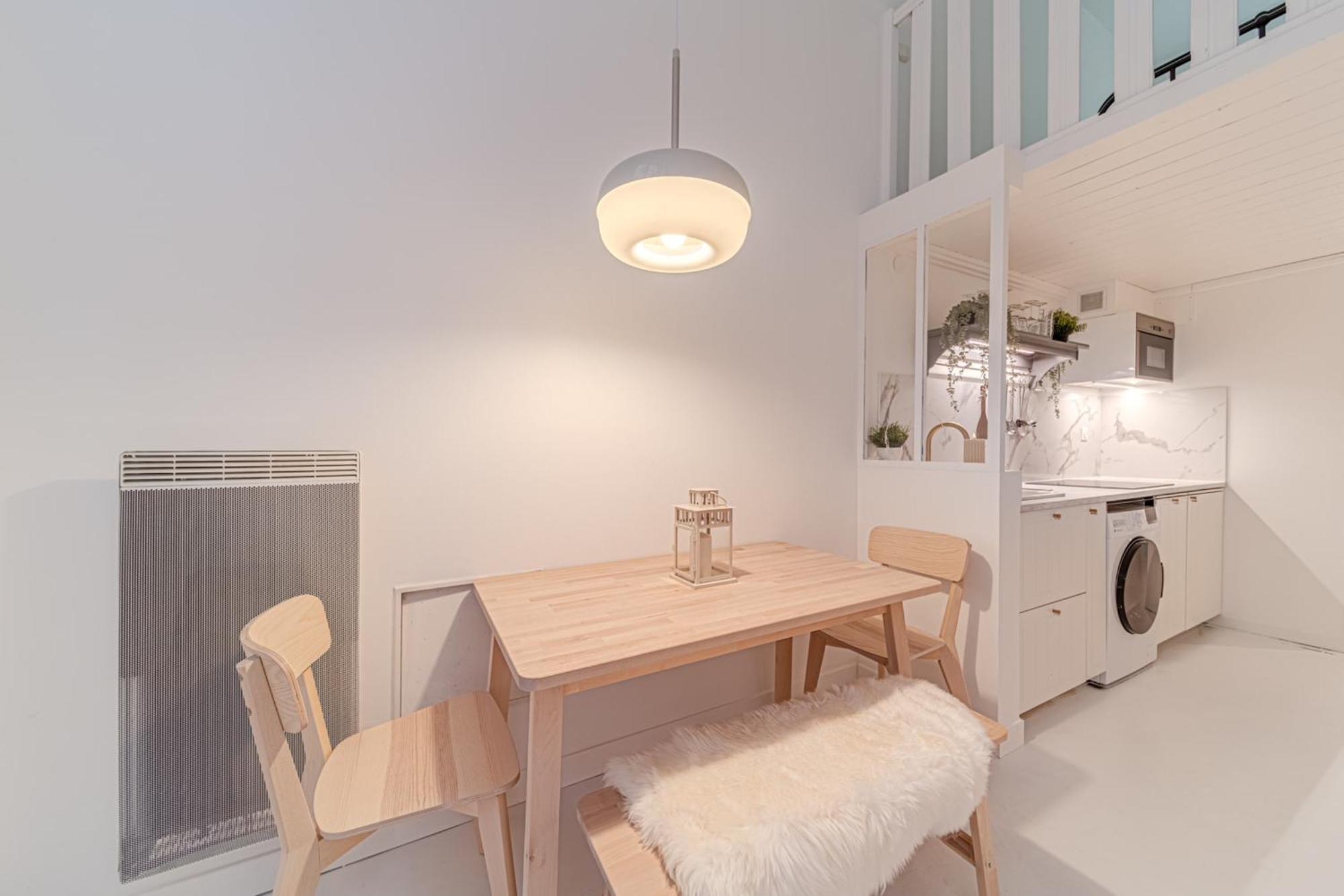 Charming Renovated Pied-a-terre Saxe Gambetta *