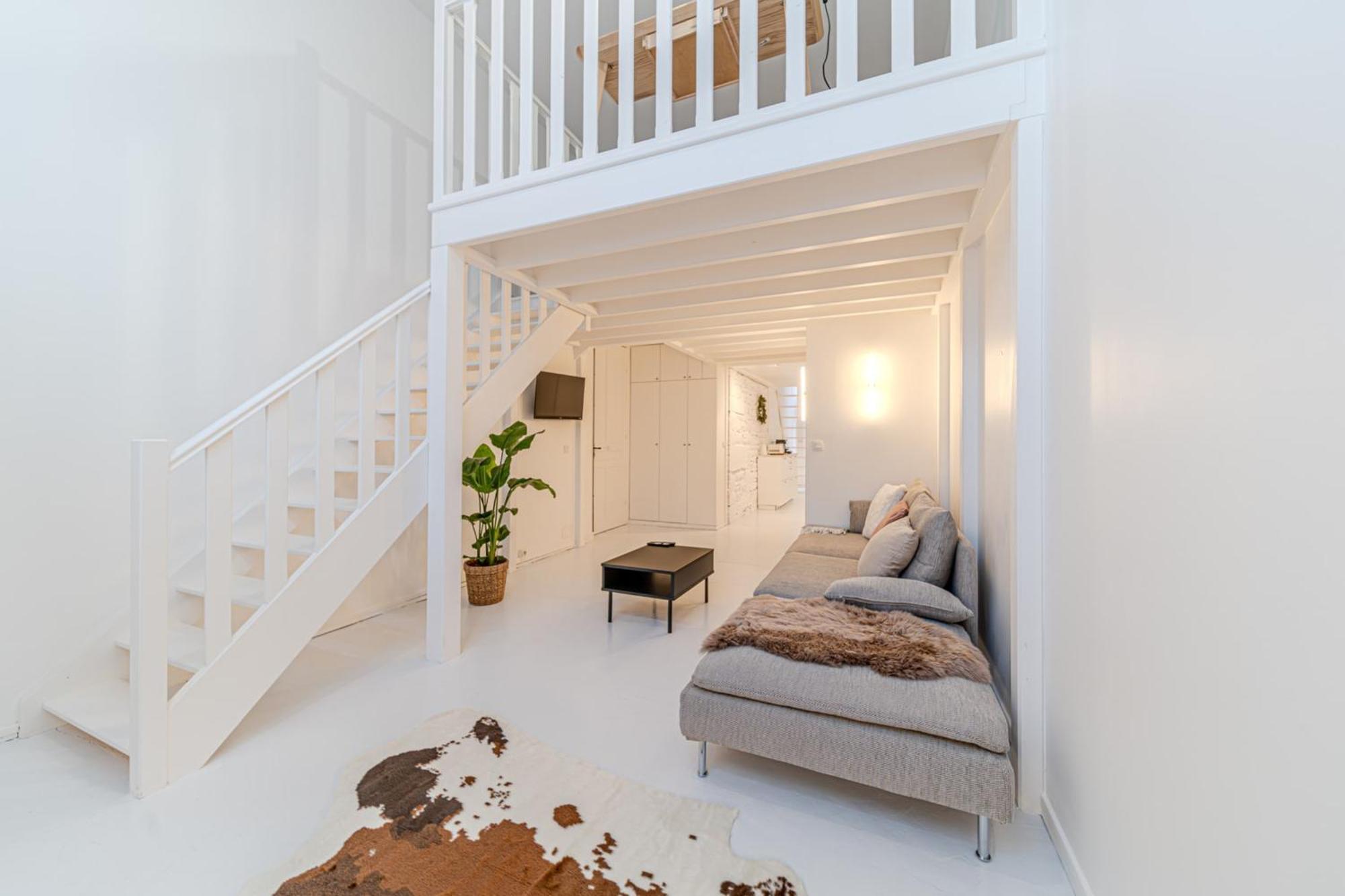 Charming Renovated Pied-a-terre Saxe Gambetta *