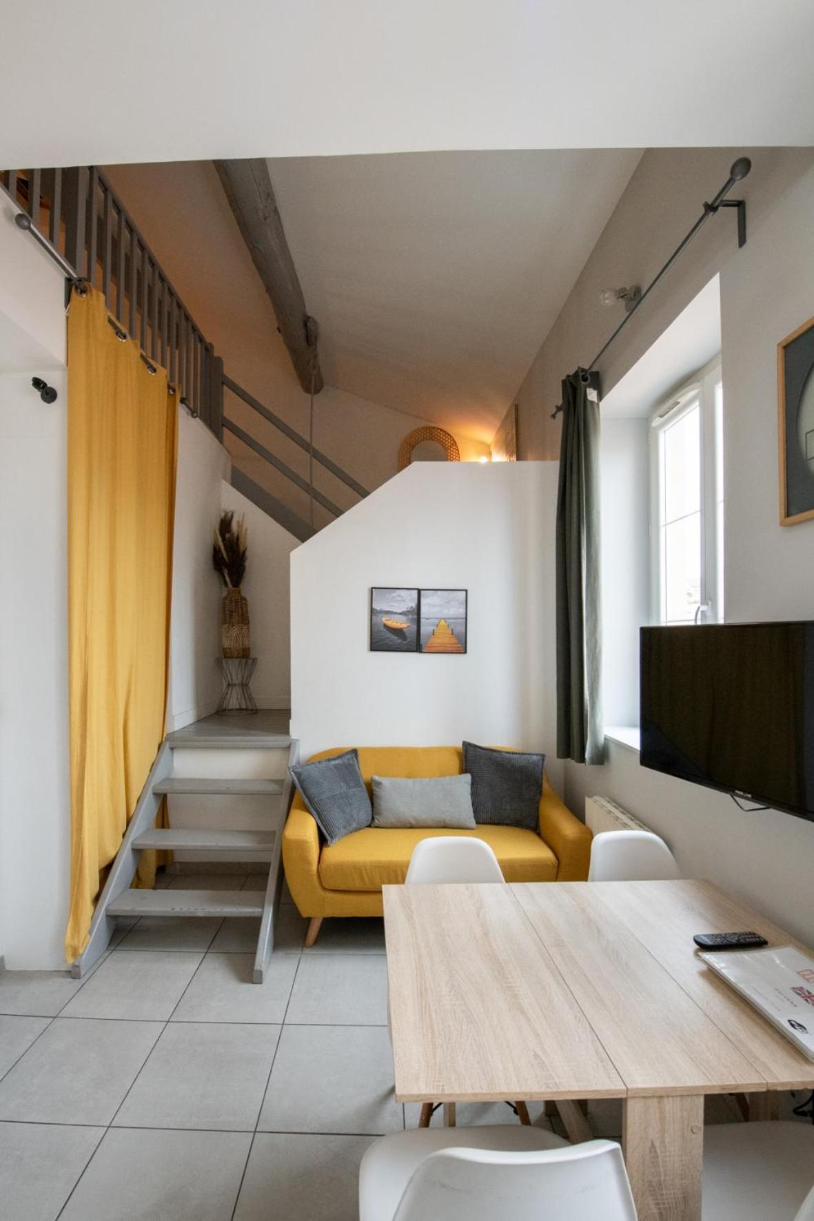 Duplex Scandinave A Cosy Et Calme - Part-dieu Apartment