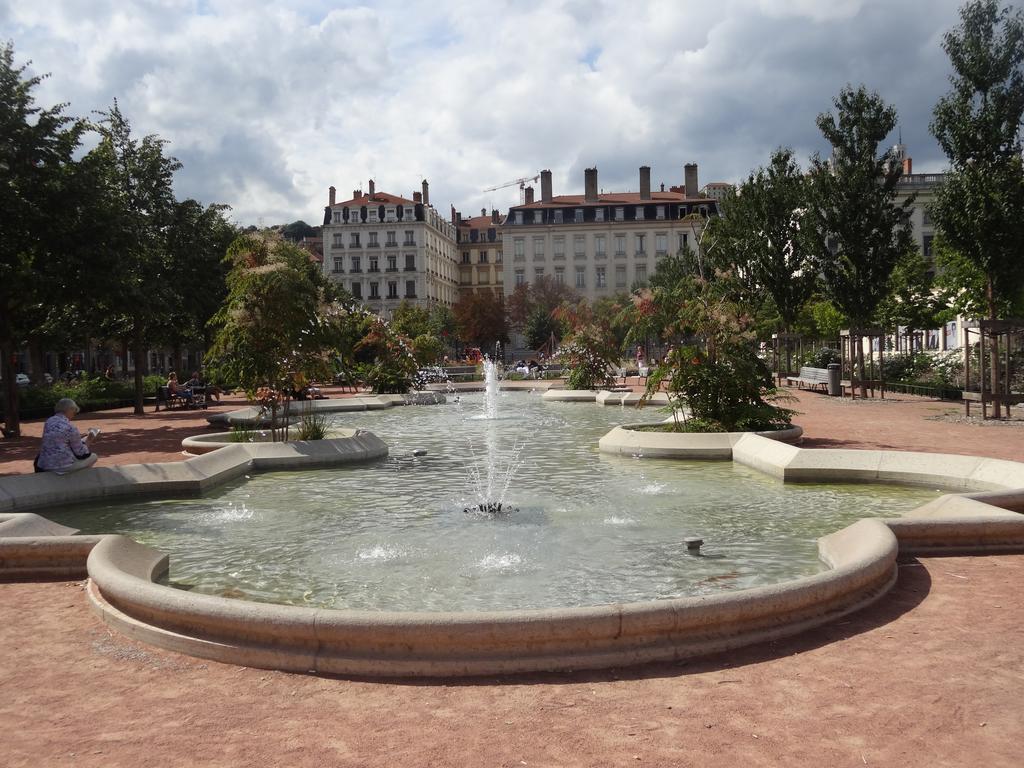 Avy Bellecour Apartahotel 2*