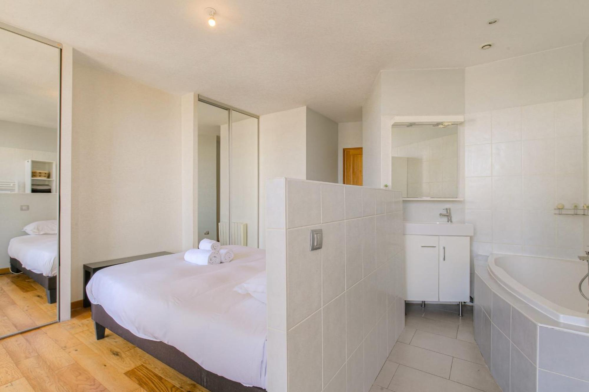 Charmant Et Lumineux Proche Tete D'or Appartement *