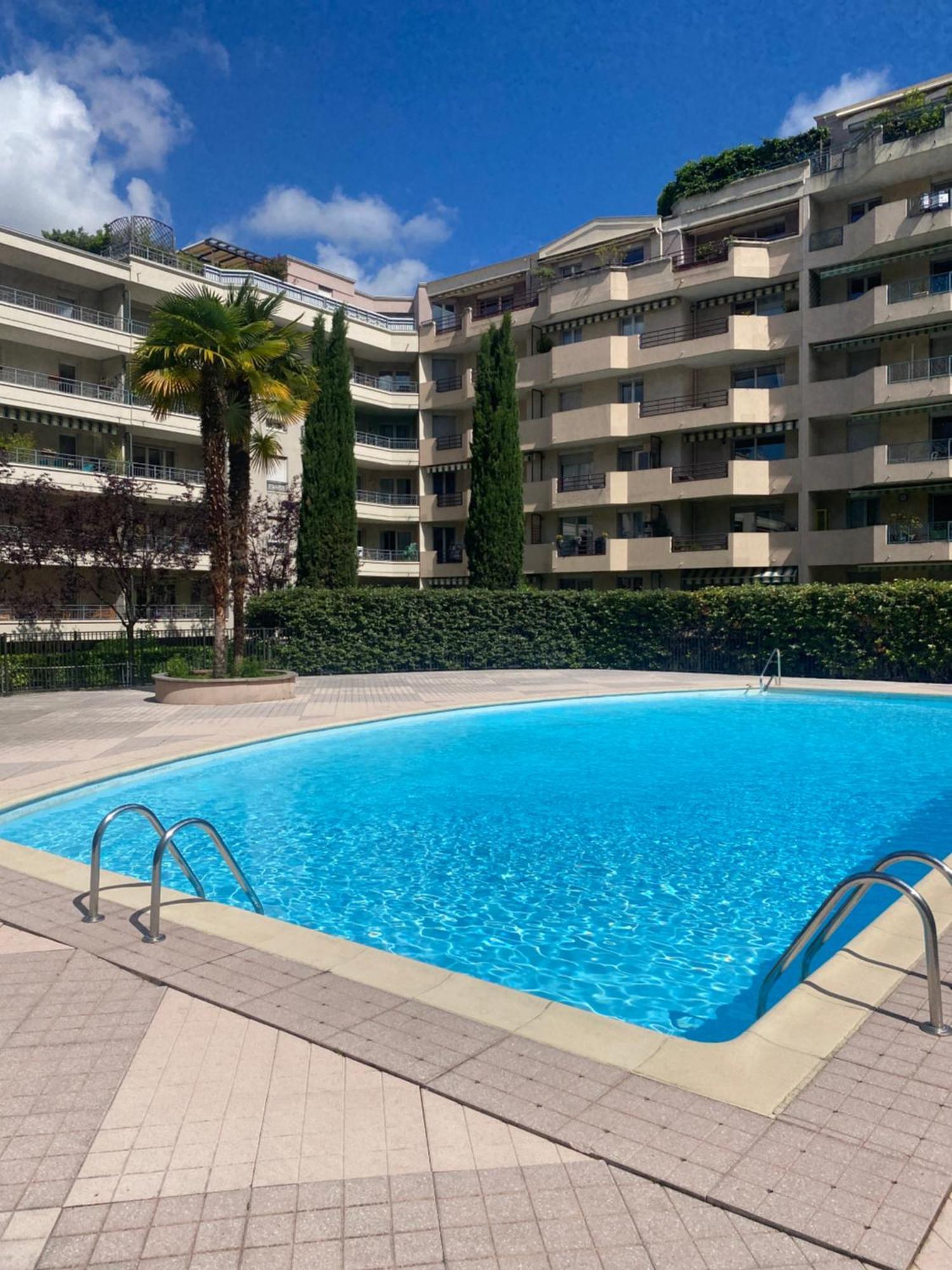 Super T2 Avec Piscine 3eme * Lyon